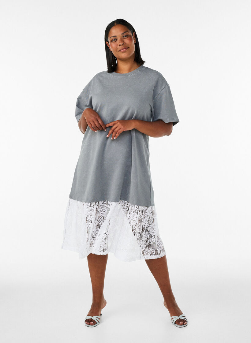 Luzna sukienka T-shirtowa z koronkowym wykonczeniem, Szary, Model image number 0