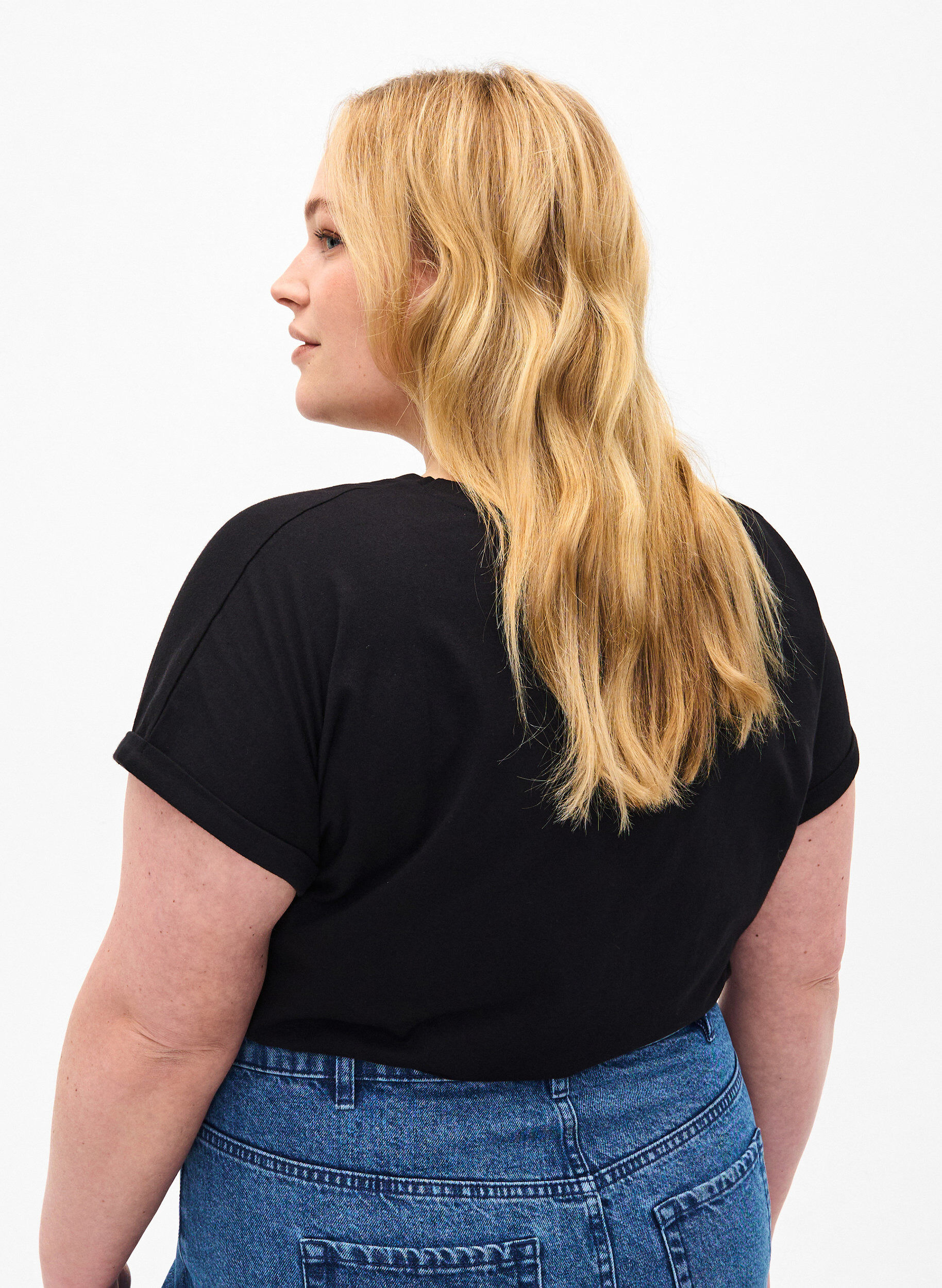 Zizzi T-shirt z organicznej bawelny ze zlotym nadrukiem, Black W. Free, Model image number 1