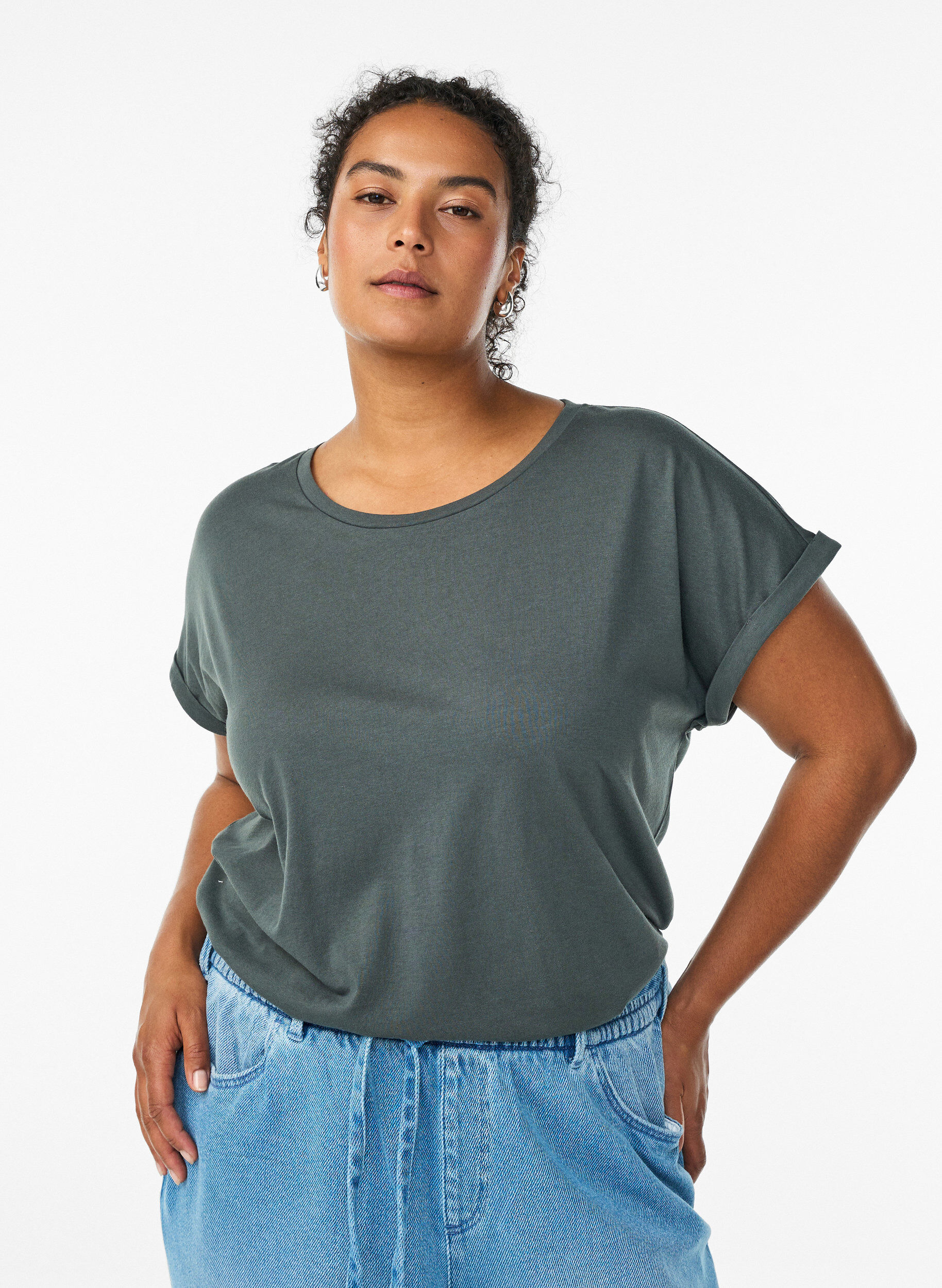 ZizziKoszulka z kr&oacute;tkimi rekawami wykonana z mieszanki bawelny, Zielony, Model image number 0