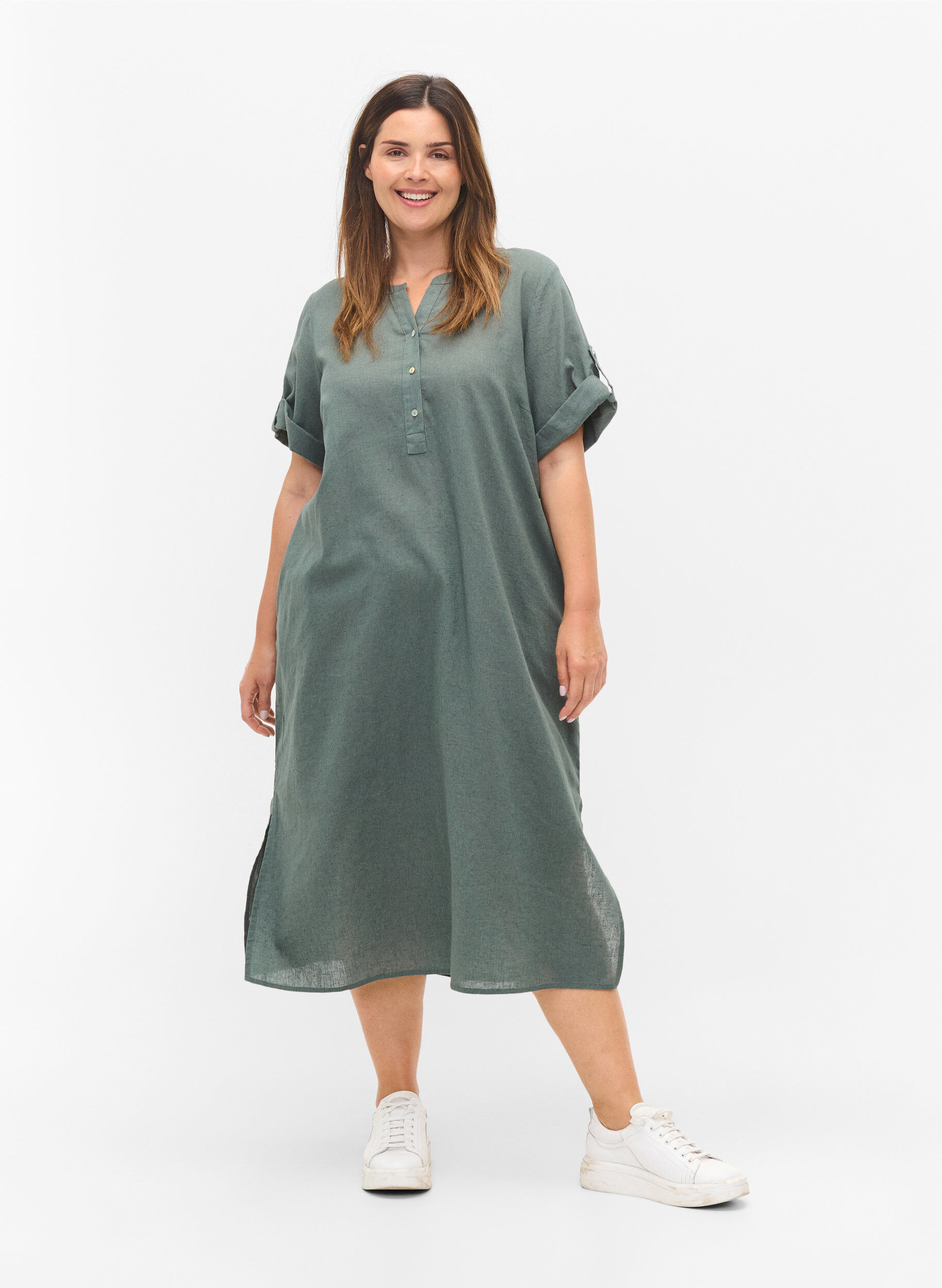 Zizzi Long short-sleeved shirt dress, Balsam Green, Model image number 2