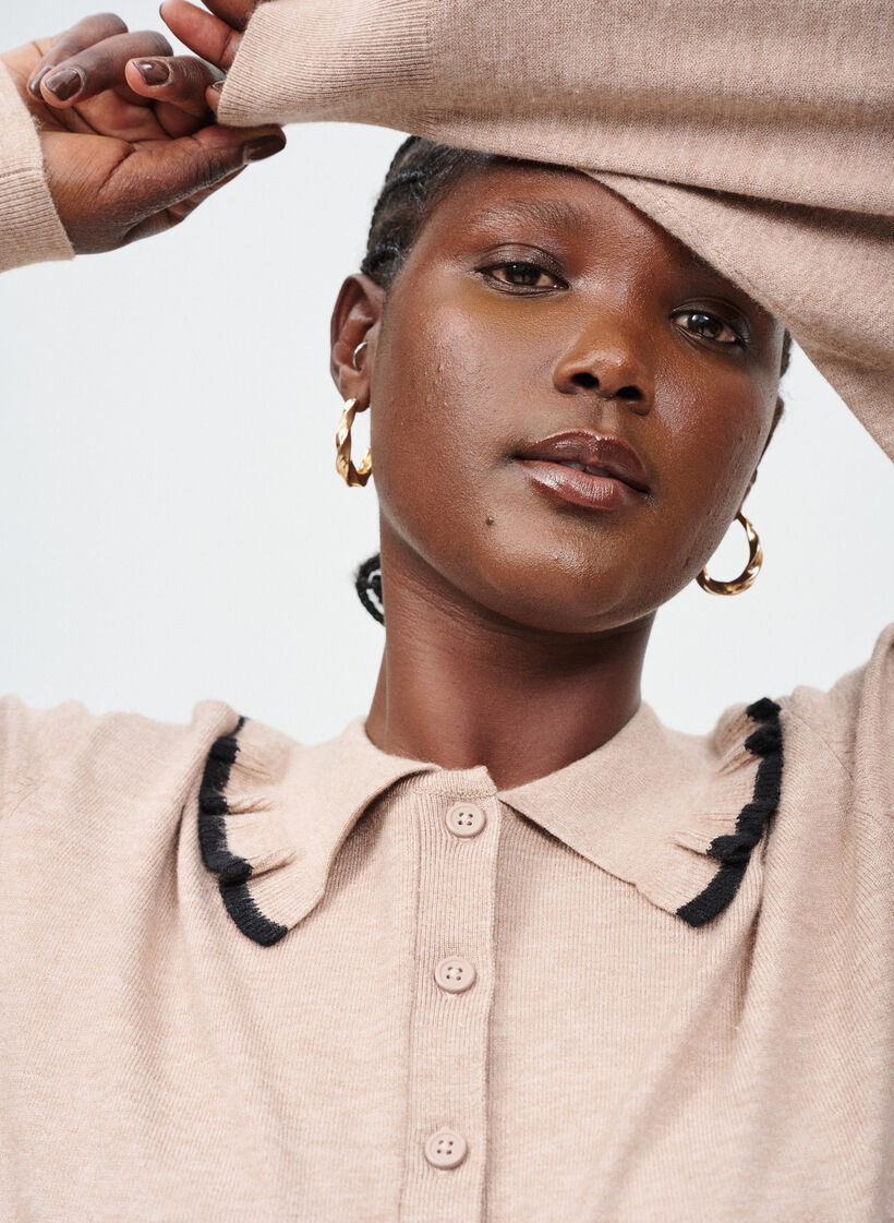 Dzianinowa bluzka z kolnierzykiem i kontrastowa falbanka, Beżowy, Image