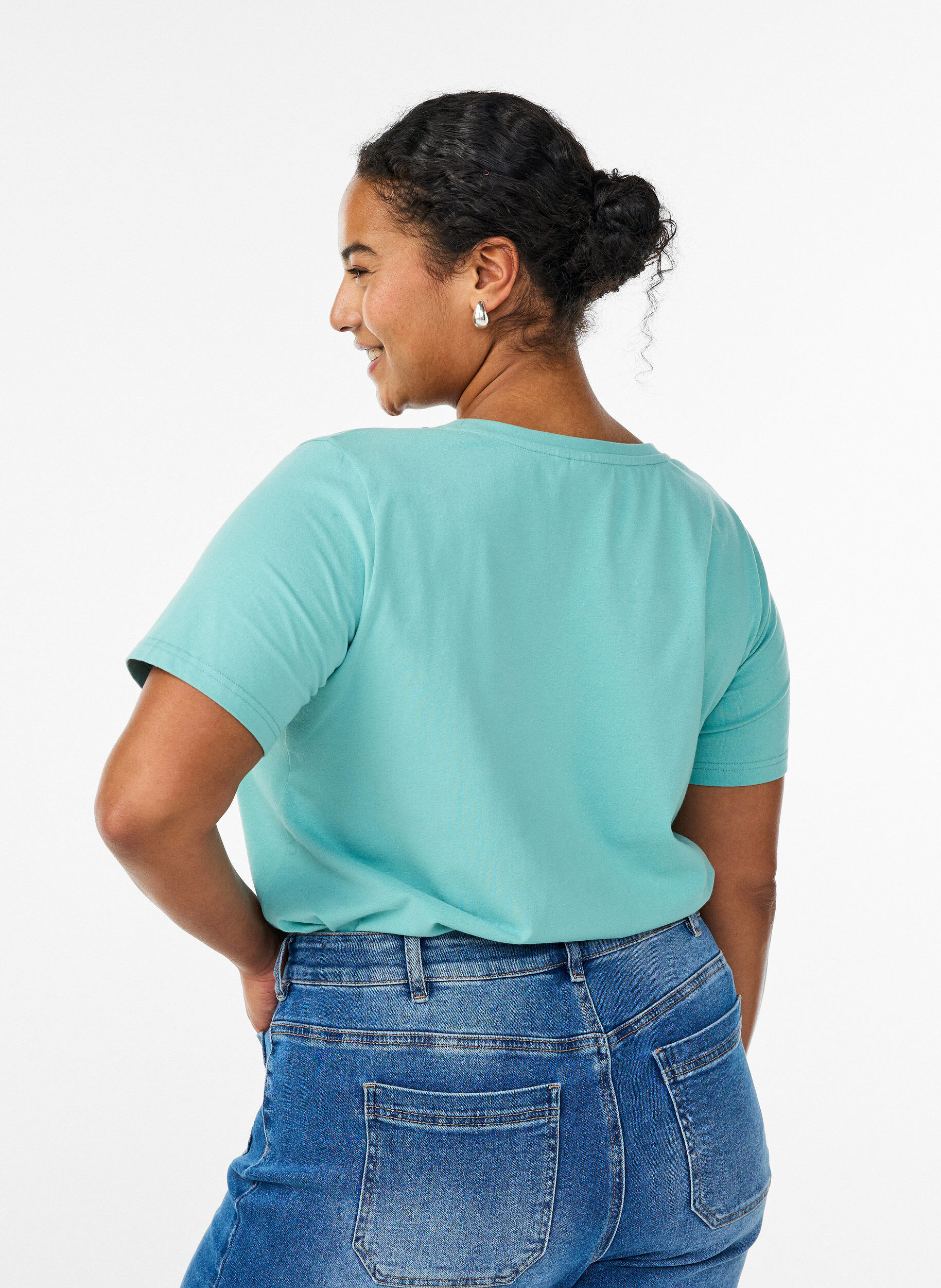 Zizzi Bawelniana koszulka w jednolitym kolorze, Zielony, Model image number 2