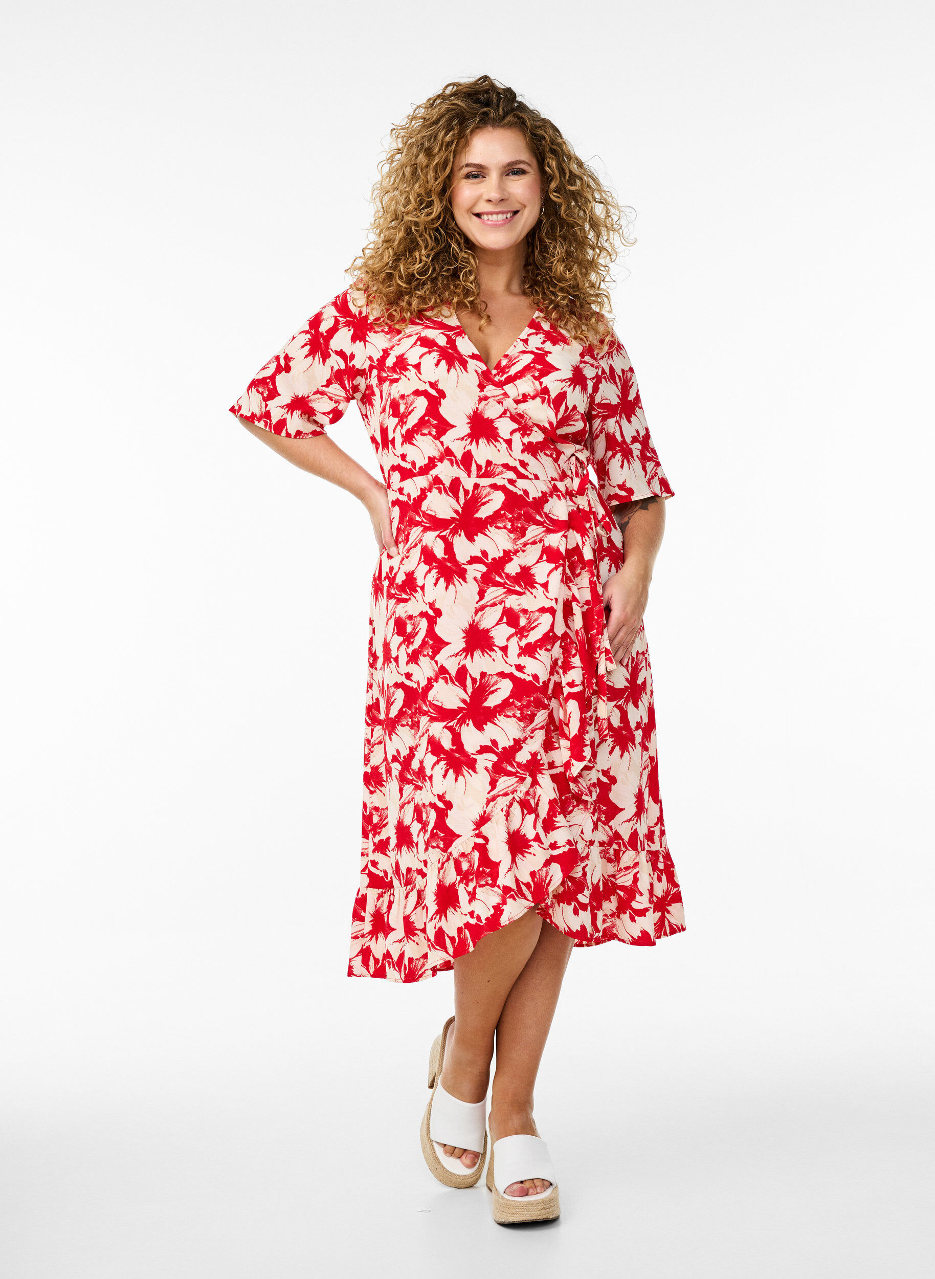 Kopertowa sukienka z nadrukiem i kr&oacute;tkim rekawem, Czerwony, Model