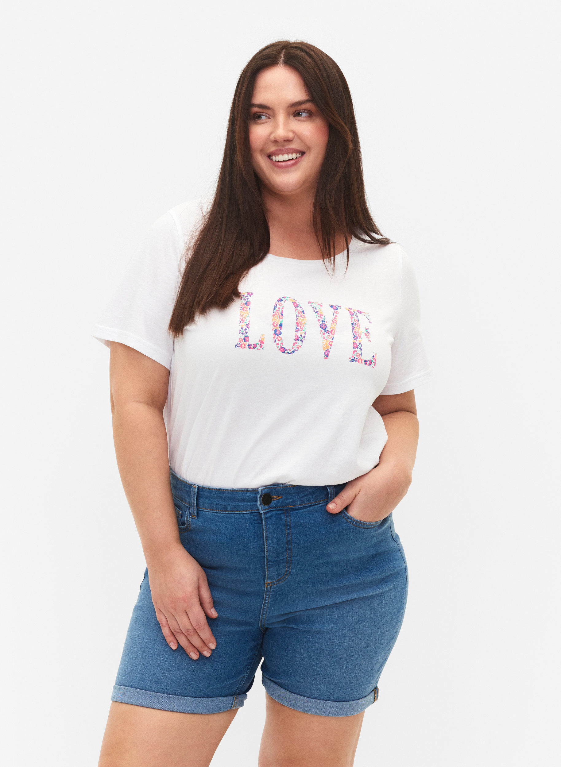 Zizzi Dopasowane szorty jeansowe z wysokim stanem, Medium Blue Denim, Model image number 0