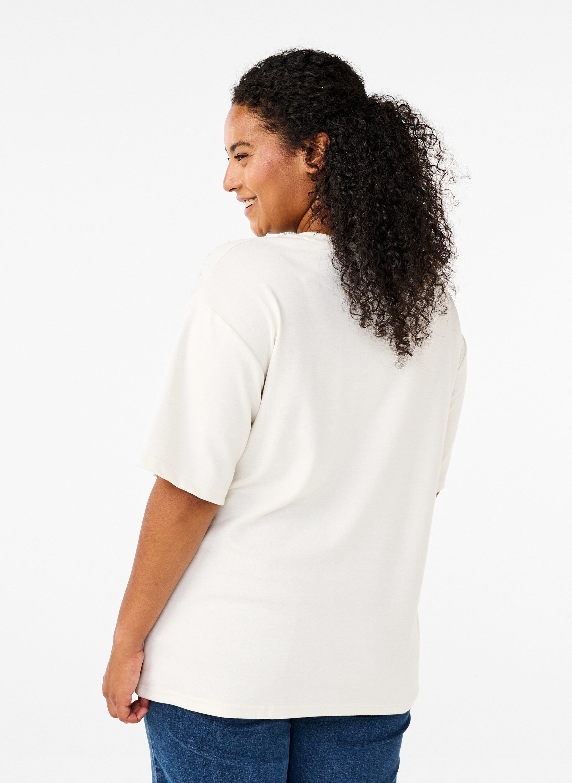 Zizzi T-shirt z dzetami i okraglym dekoltem, Biały, Model image number 2