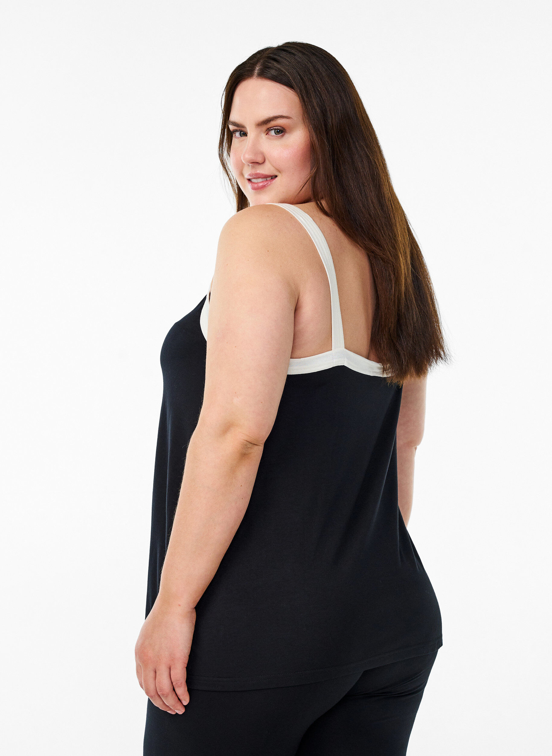 Zizzi Nocna bluzeczka na ramiaczkach z dekoltem w serek, Czarne, Model image number 2