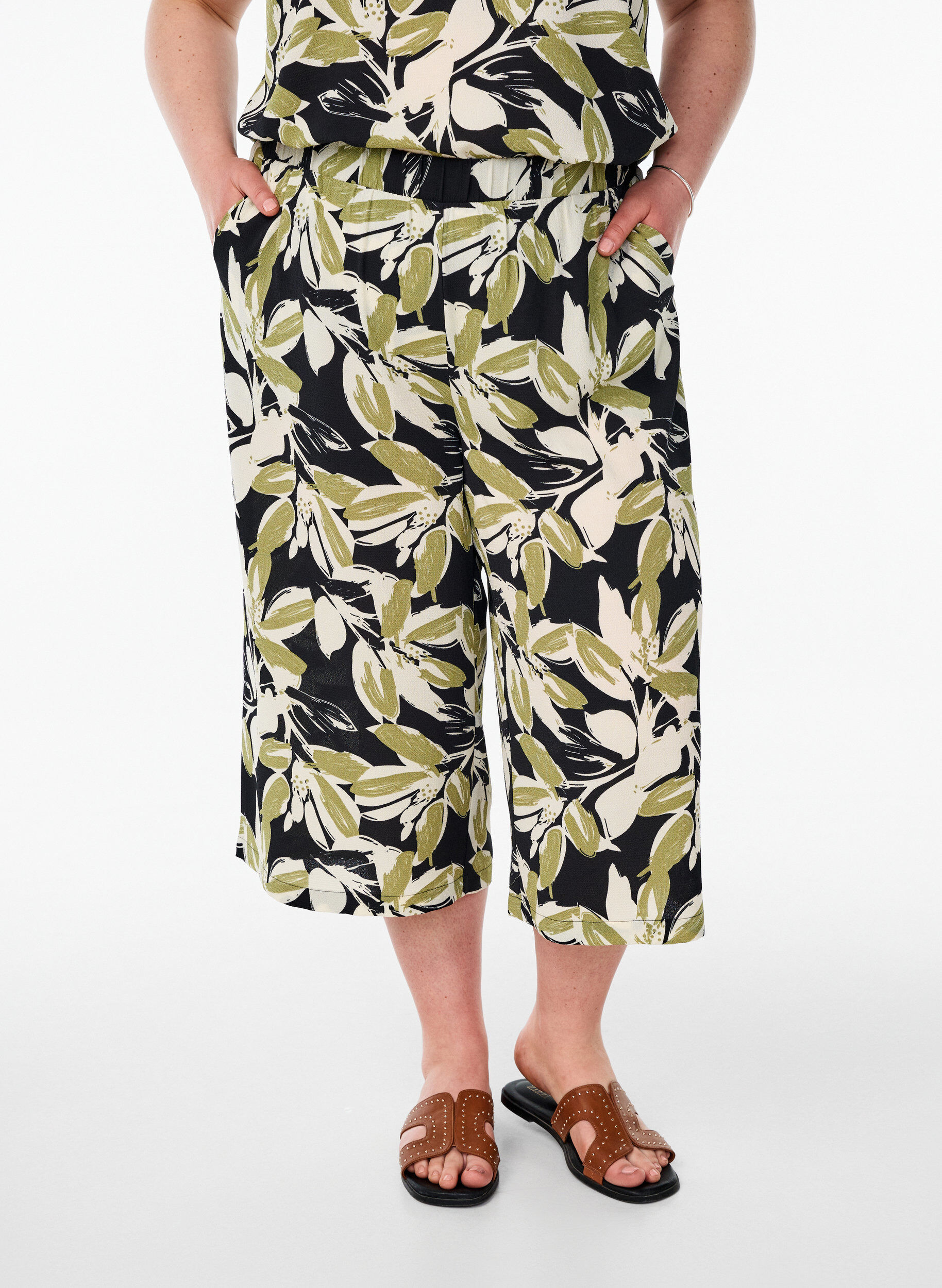 ZizziSpodnie culotte z nadrukiem, Czarne, Model image number 2