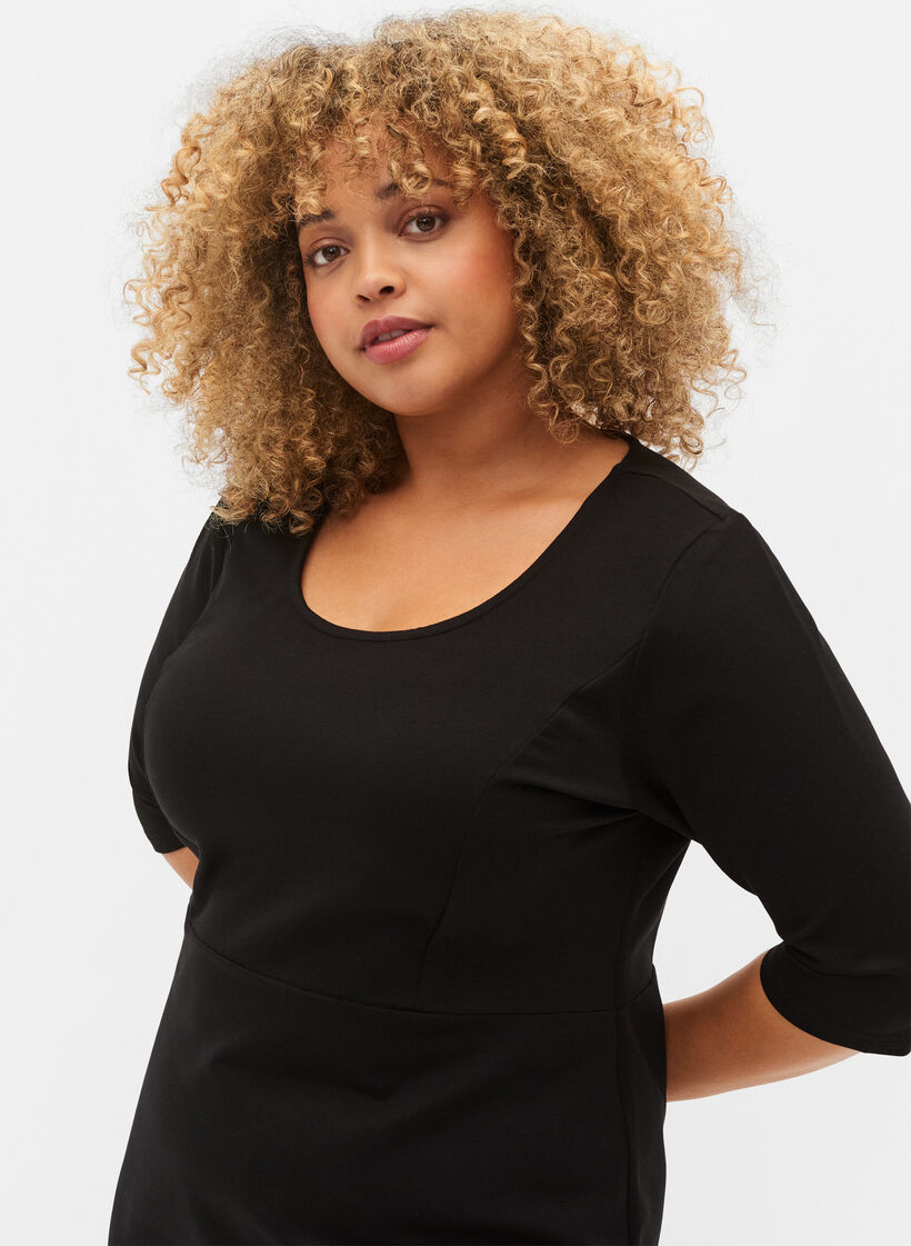 Jednobarwna sukienka z rekawami 3/4 i rozcieciem, Black, Model image number 2