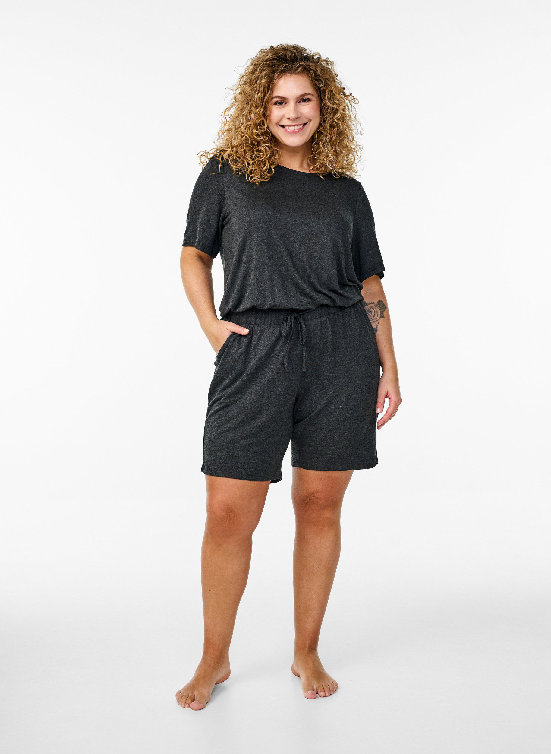 Zizzi Kombinezon z kr&oacute;tkimi nogawkami, Ciemnoszary, Model image number 1