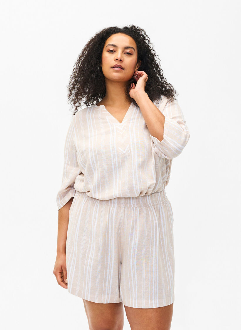 Szorty w paski wykonane z mieszanki lnu i wiskozy, Beżowy, Model image number 0