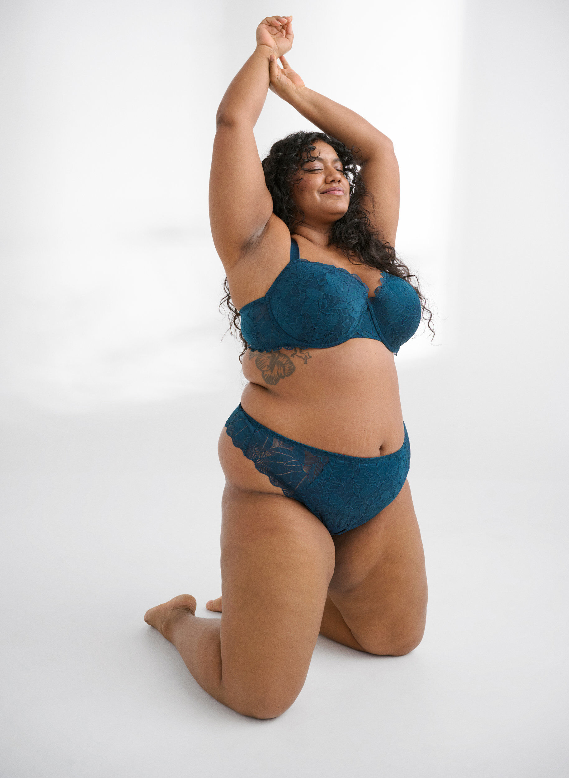 Zizzi Koronkowe stringi, Niebieskie, Image image number 0