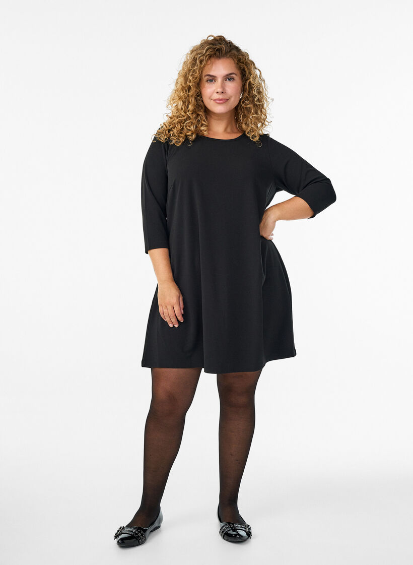 Kr&oacute;tka trapezowa sukienka z rekawami 3/4, Czarne, Model image number 1