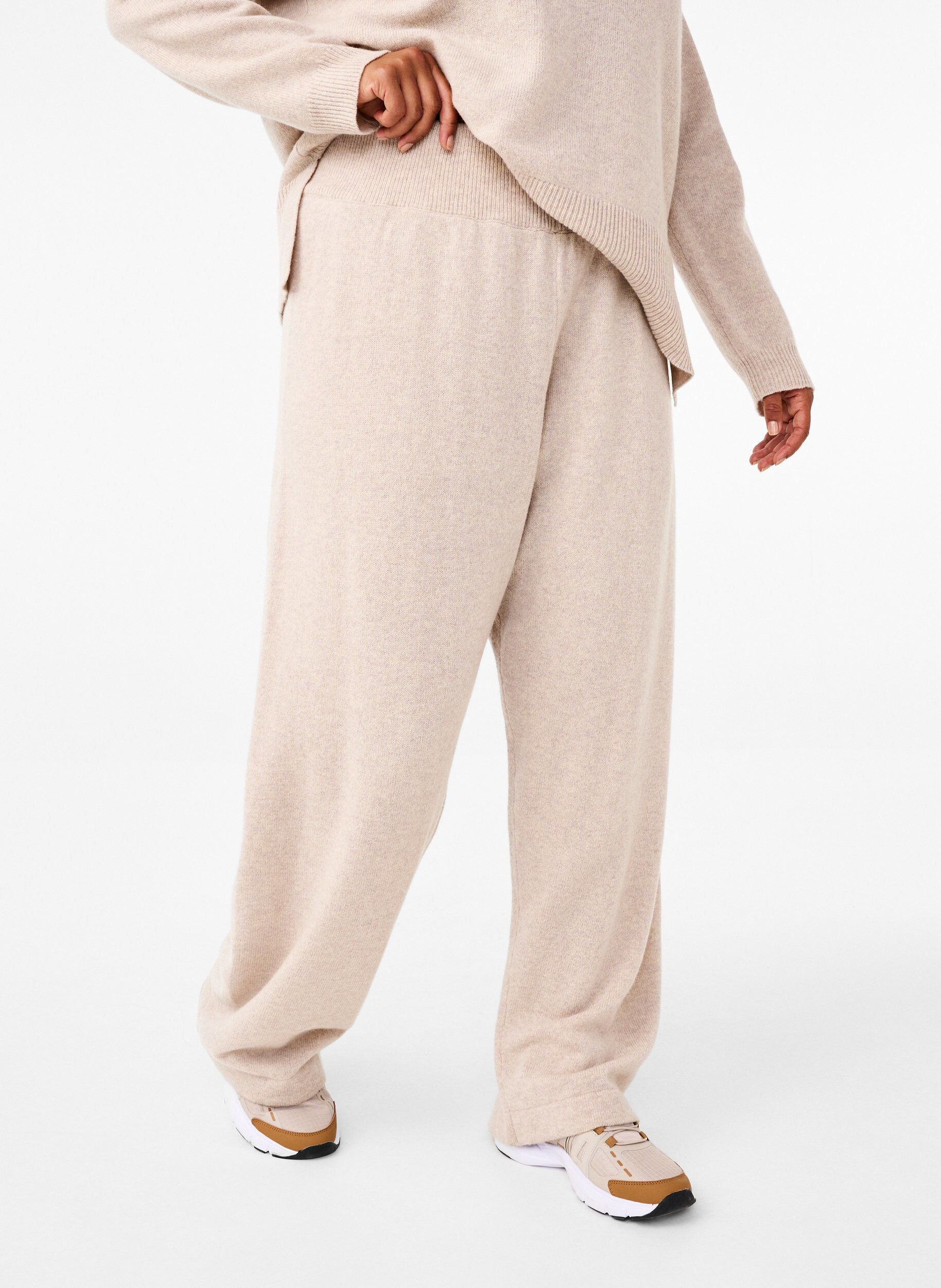 Zizzi Dzianinowe spodnie z welny merynosa z wysokim stanem, Pumice Stone Mel., Model image number 2