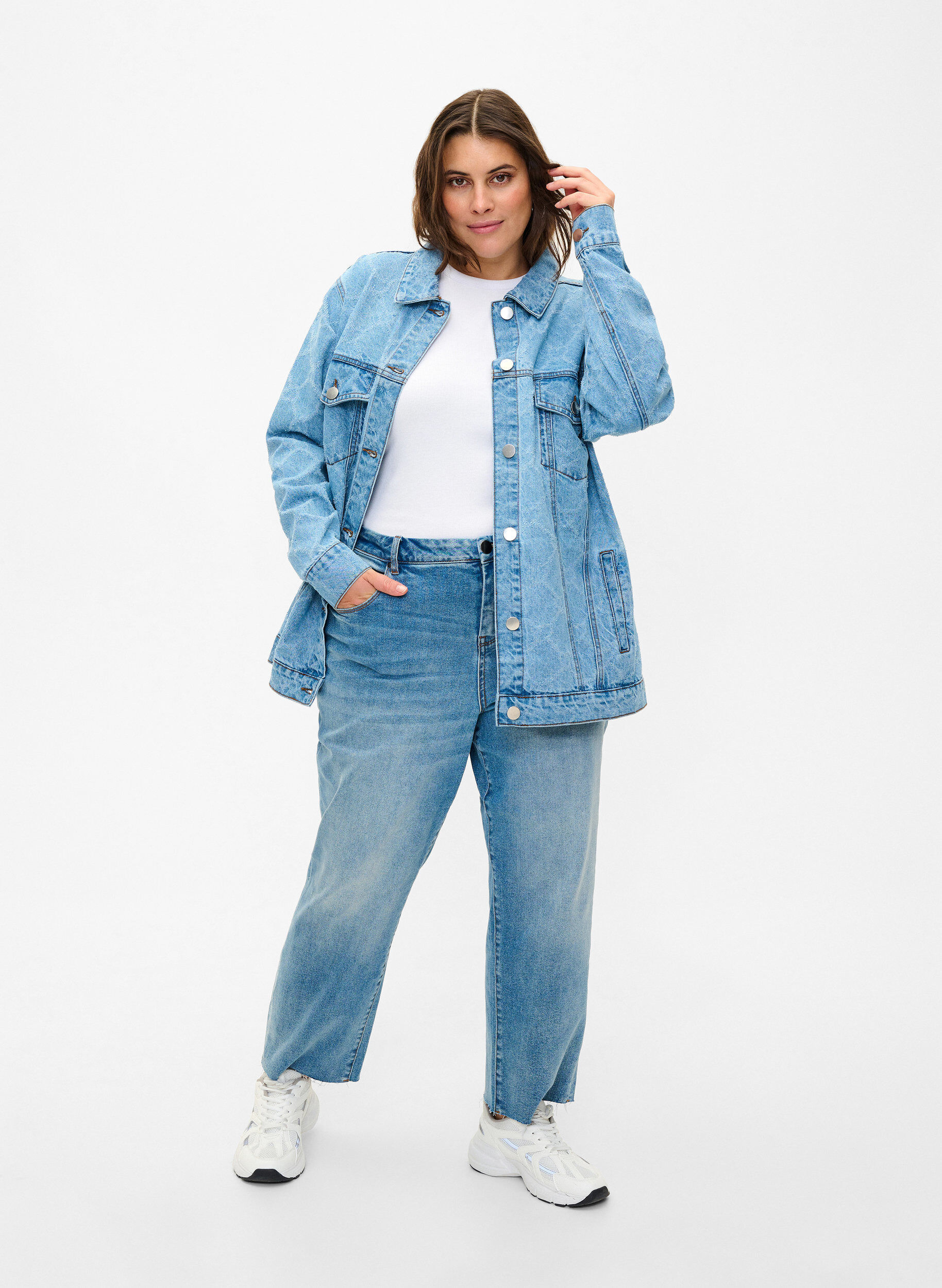 Zizzi Kurtka jeansowa z przetarciami, Blue denim, Model image number 2