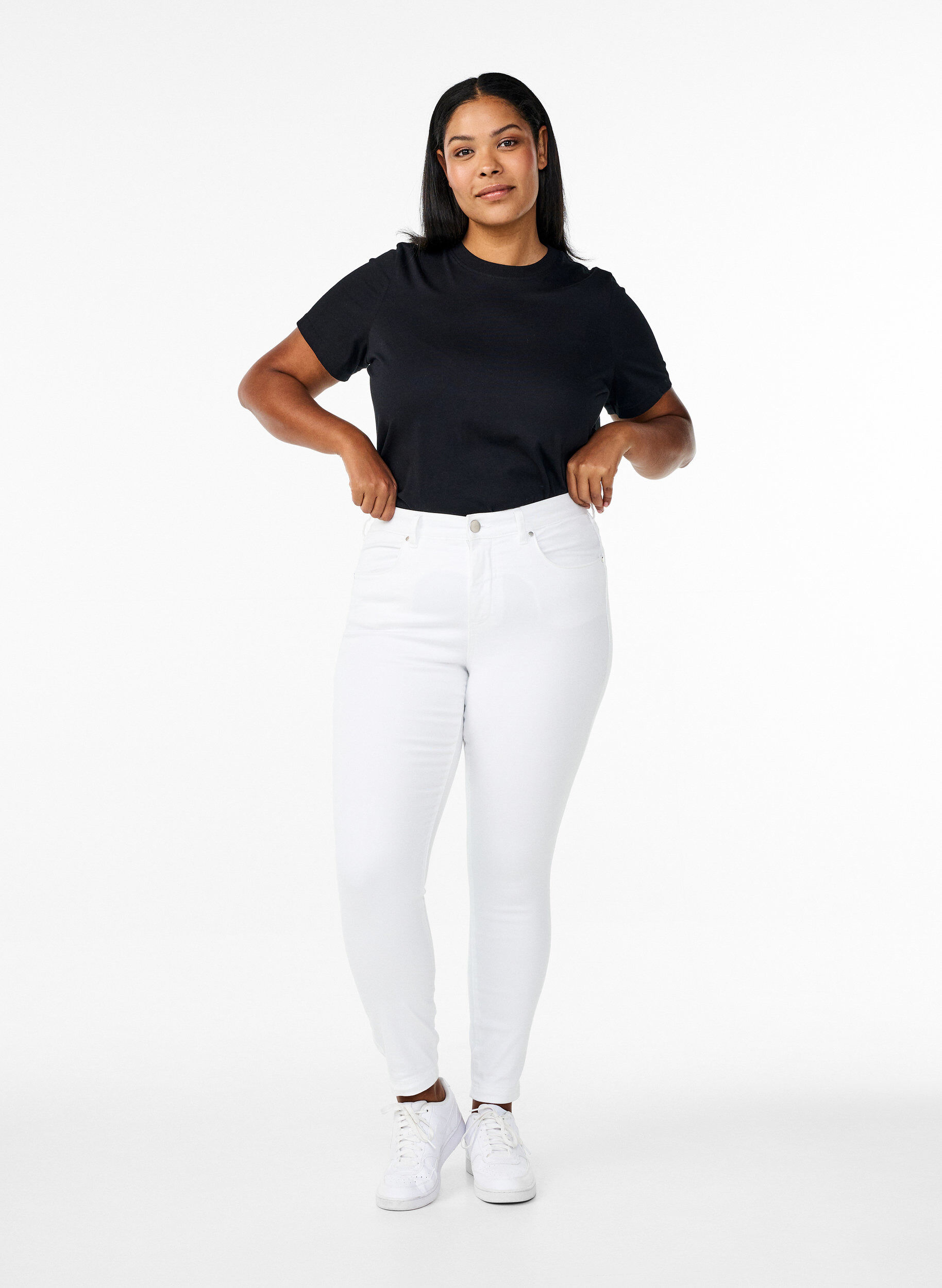 Super waskie jeansy Amy z wysokim stanem, White, Model