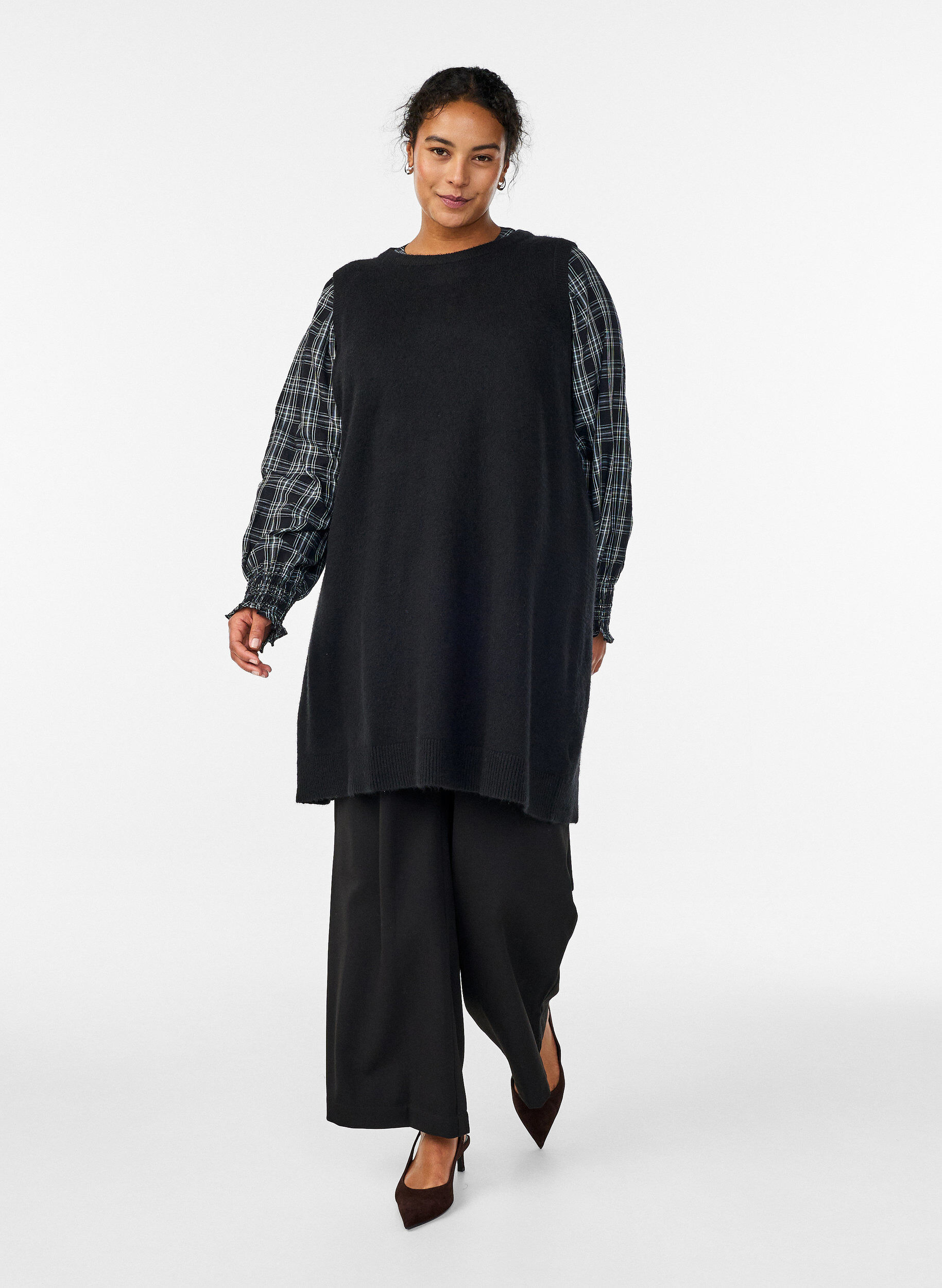 Zizzi Kr&oacute;tkiej, bezrekawnej sukienki dzianej, Czarne, Model image number 1