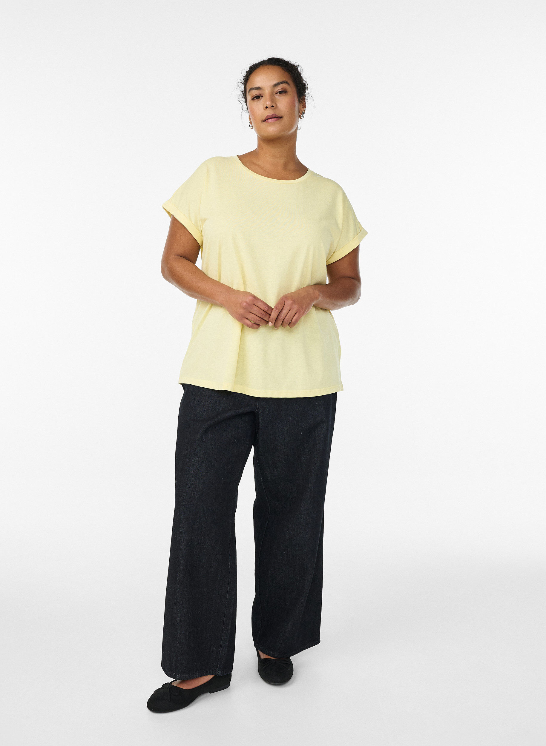 Zizzi T-shirt z kr&oacute;tkim rekawem w mieszance bawelny, Ż&oacute;łty, Model image number 1