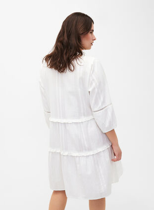 Bawelniana sukienka z rekawem 3/4 i marszczeniami, Bright White, Model image number 1