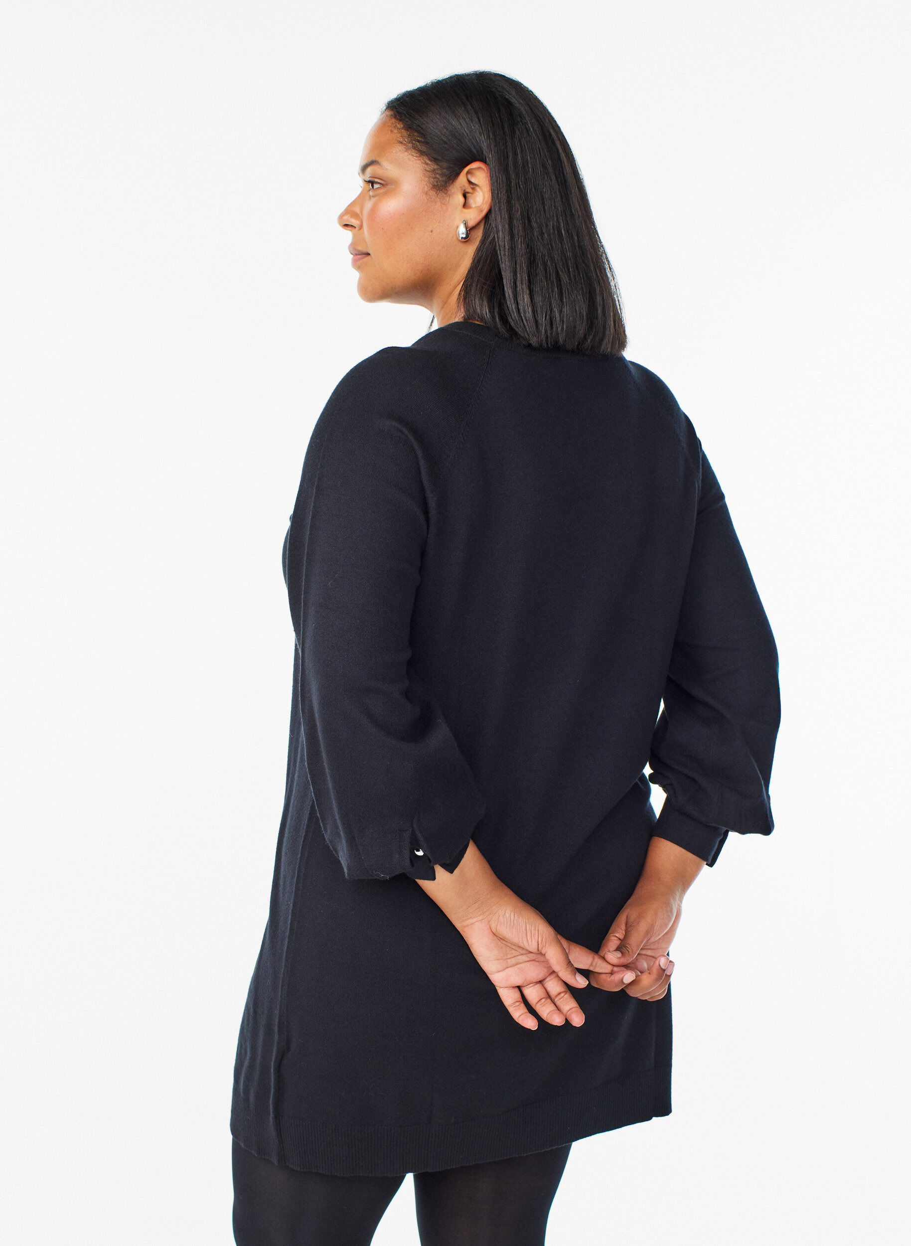 Zizzi Kr&oacute;tka dzianinowa sukienka z rekawami raglan, Czarne, Model image number 2