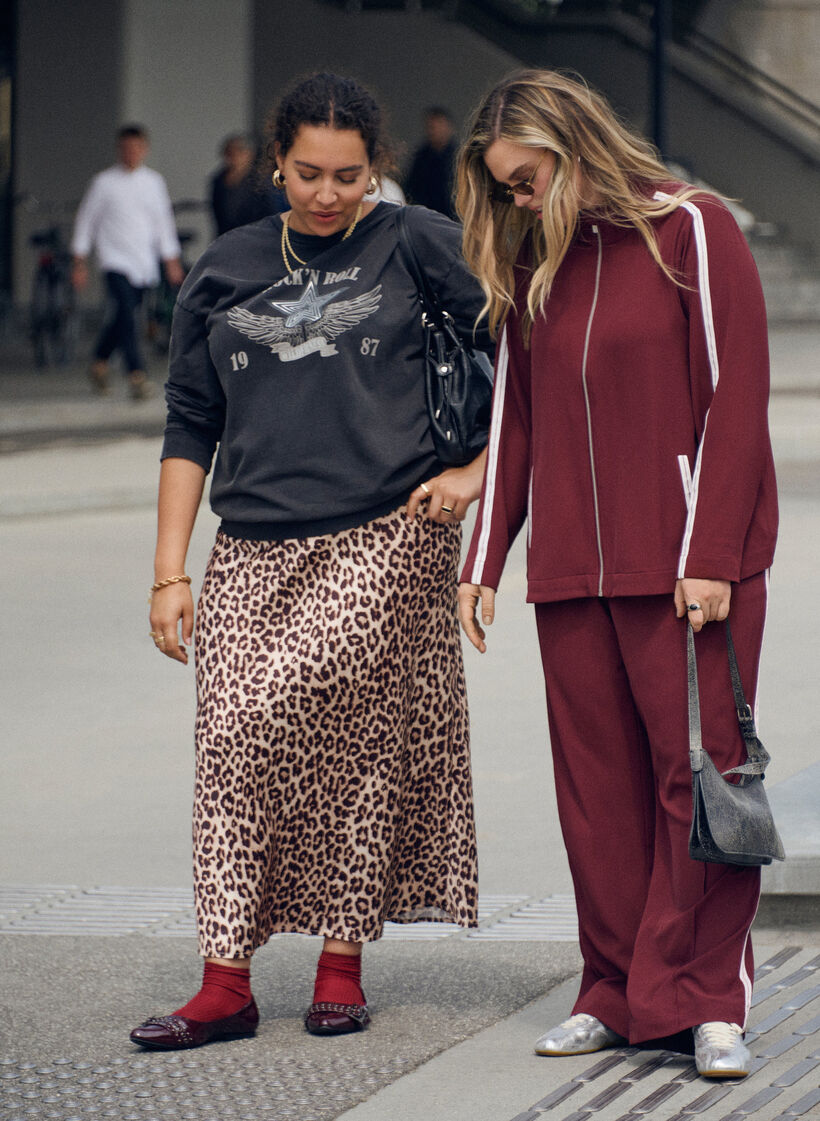 Bluza o spranym wygladzie z nadrukiem tekstowym, Szary, Image image number 0