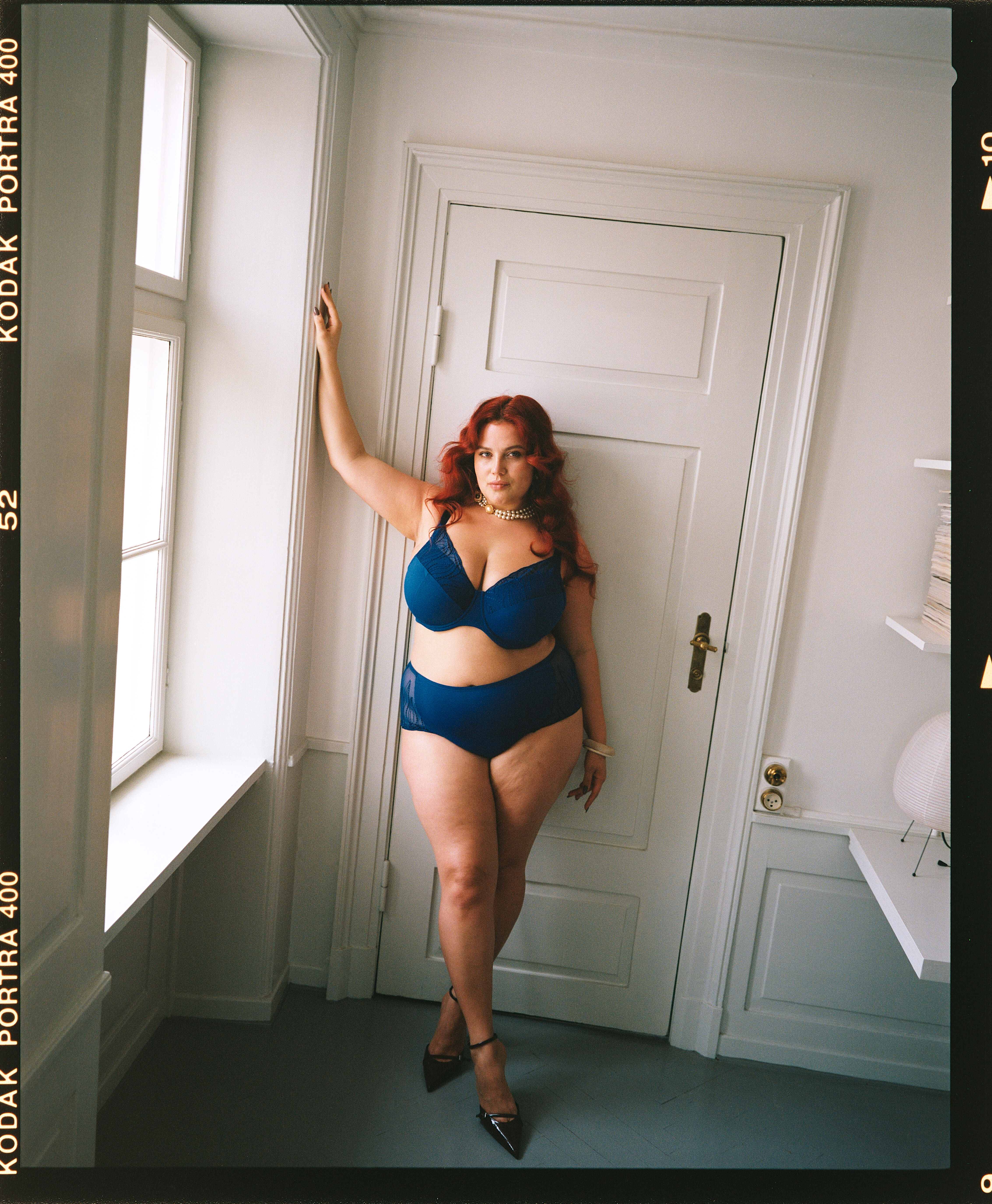 Zizzi Zestaw w niebieskim kolorze z pięknymi detalami  , , Model