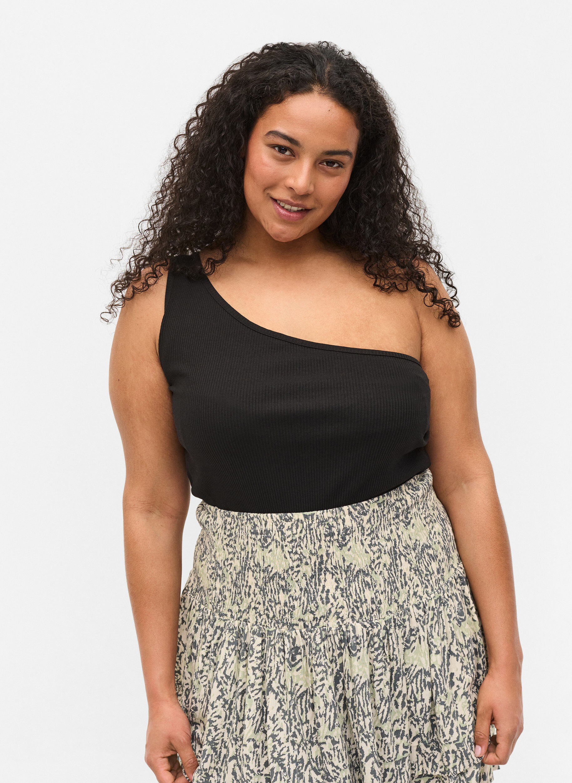 Zizzi Bawelniany top na jedno ramie, Black, Model image number 0