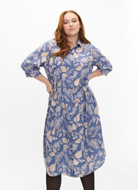 Flash - Koszulowa sukienka z nadrukiem, Delft AOP, Model