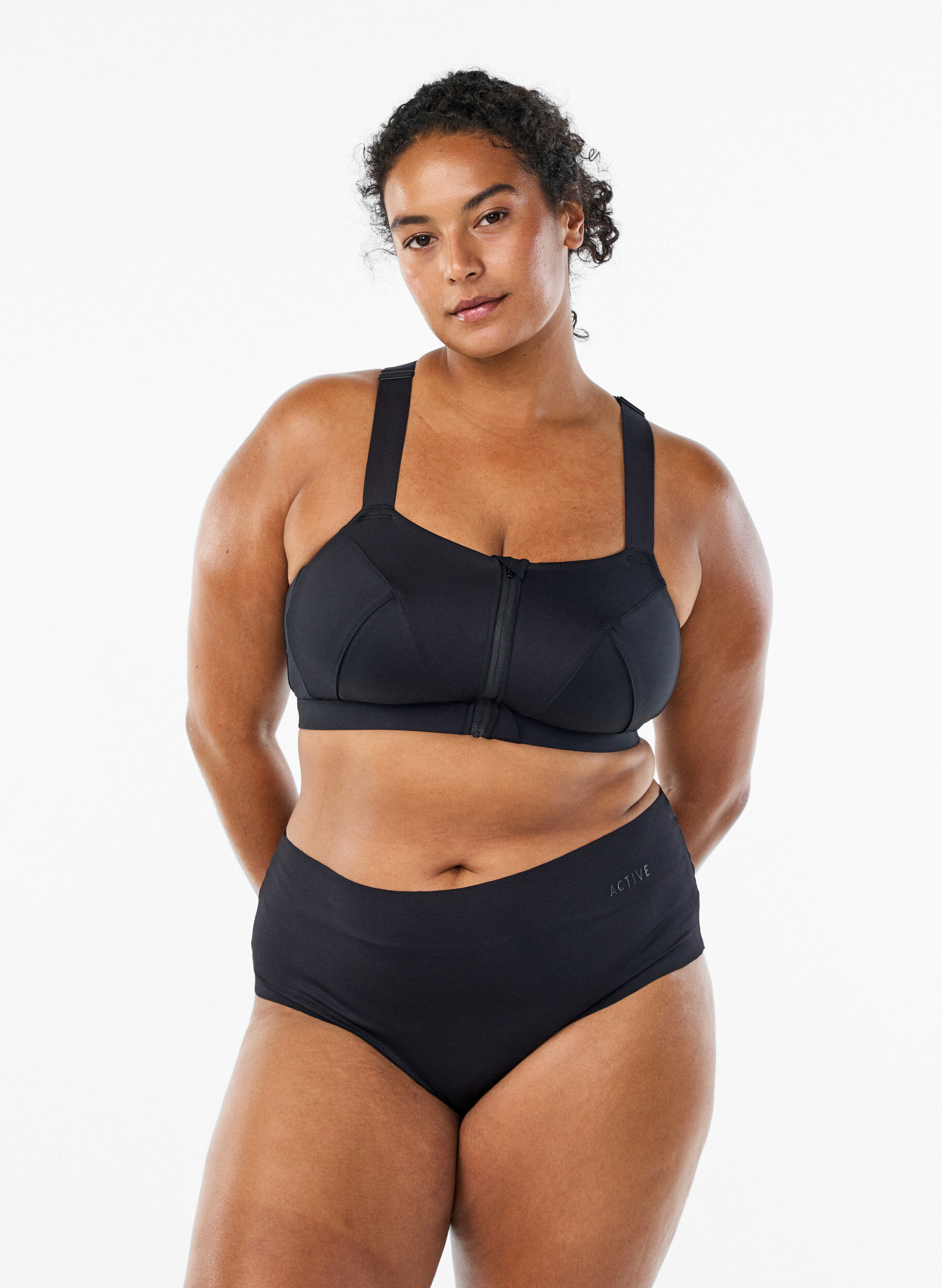  Niewidoczne majtki treningowe 2-pack, Czarne, Model