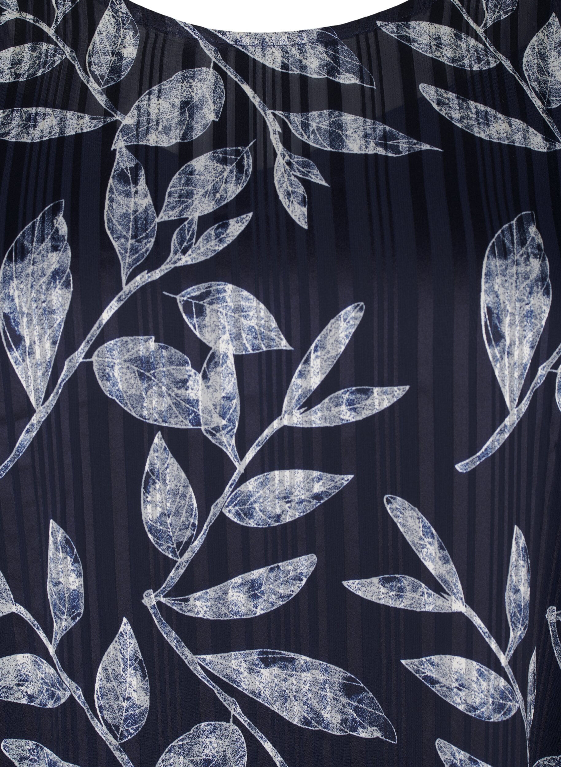 Zizzi Kr&oacute;tka sukienka z nadrukiem i okraglym dekoltem, Ev.Blue Flower AOP, Packshot image number 2