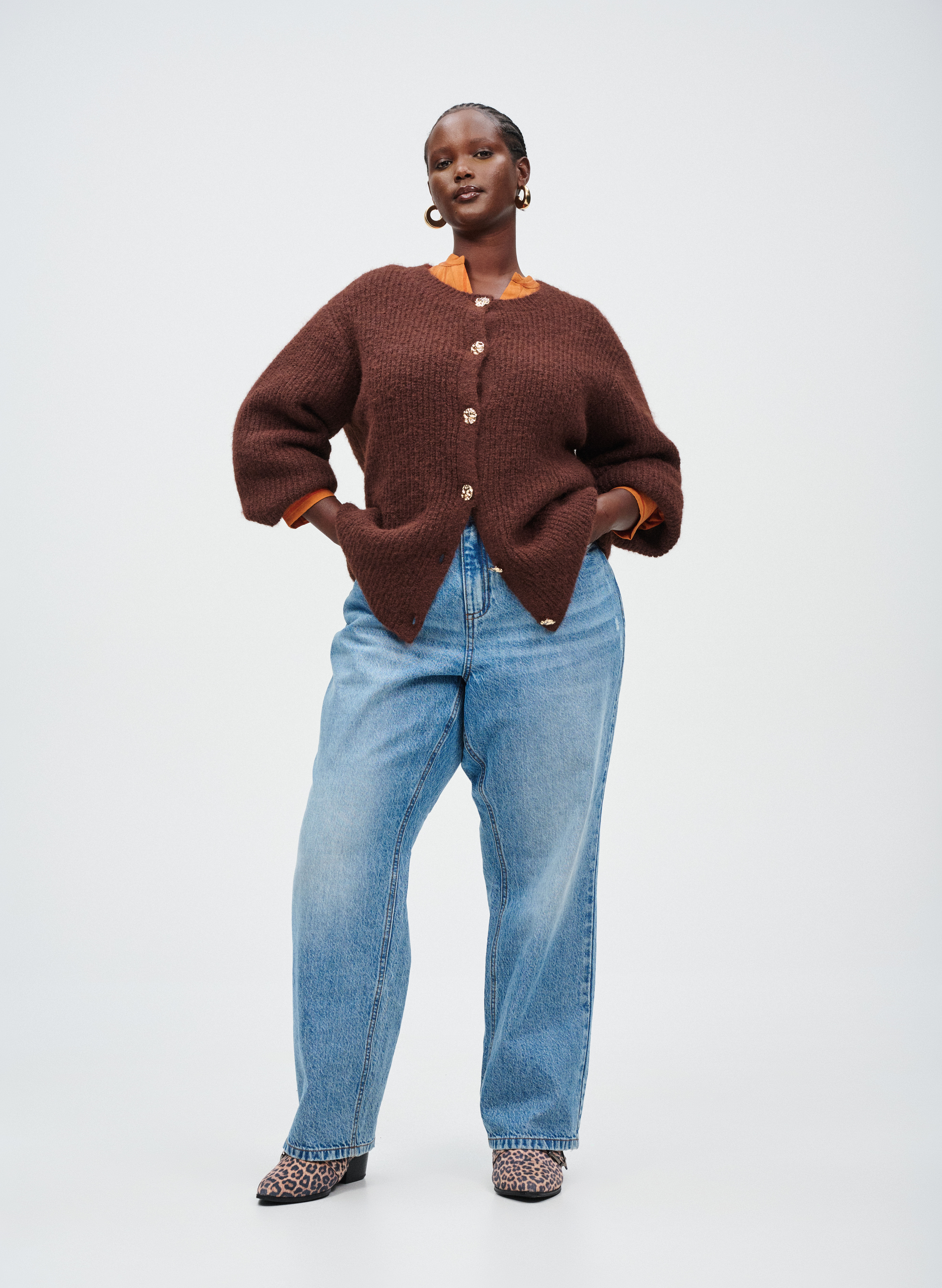 Zizzi Dzianina ze złotymi guzikami, , Model