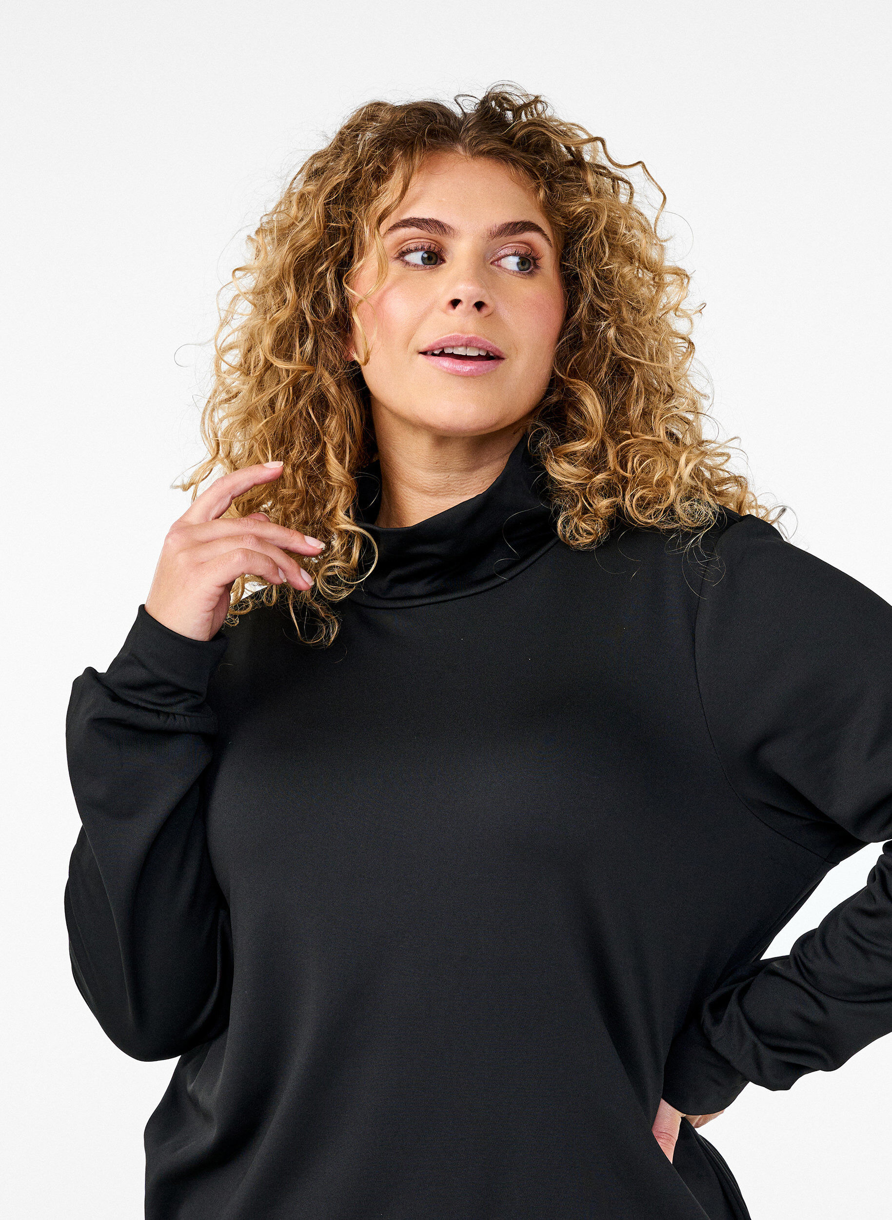 Zizzi Top treningowy z wysokim zapieciem pod szyja, Black, Model image number 2