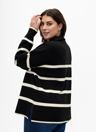 Sweter w paski z wysokim kolnierzem, Black w. Birch, Model image number 1