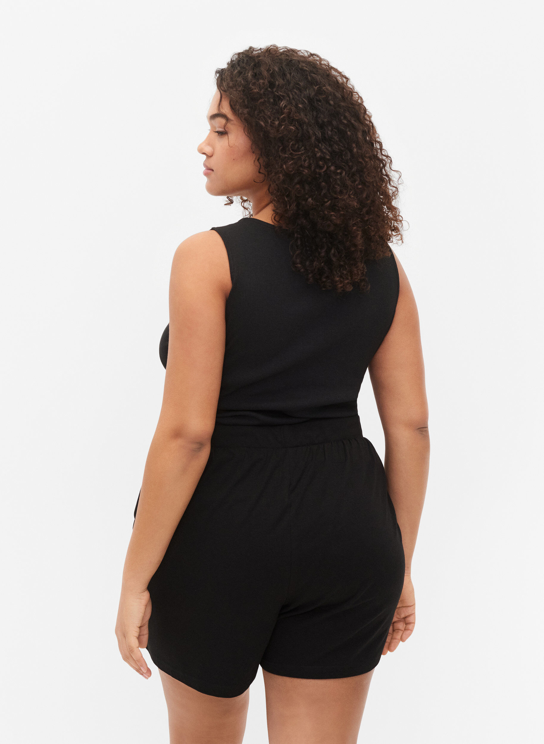 Zizzi Luzne szorty od pizamy z mieszanki bawelny, Czarne, Model image number 2