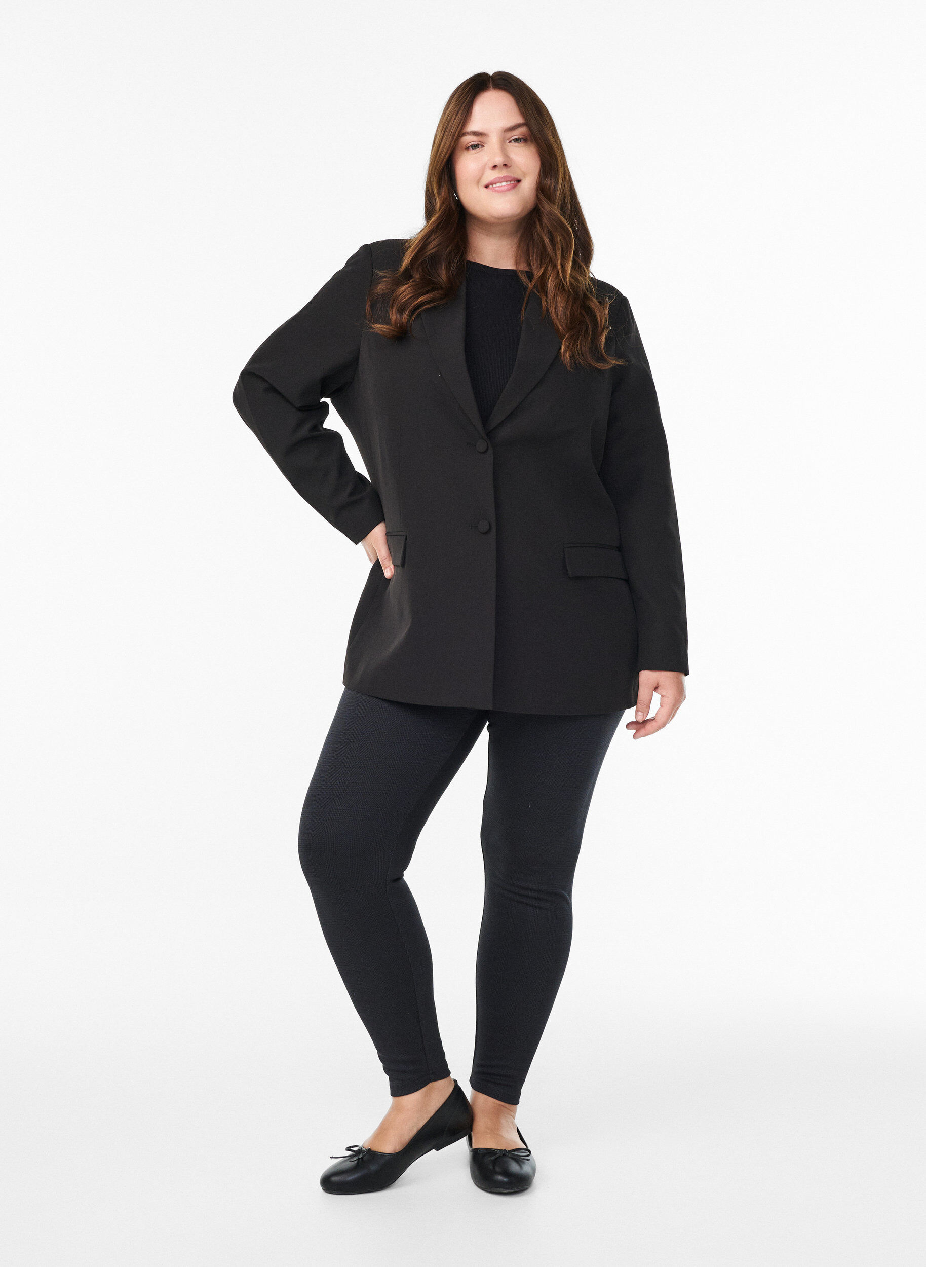 Zizzi Legginsy z regularnym stanem i wzorem, Czarne, Model image number 1