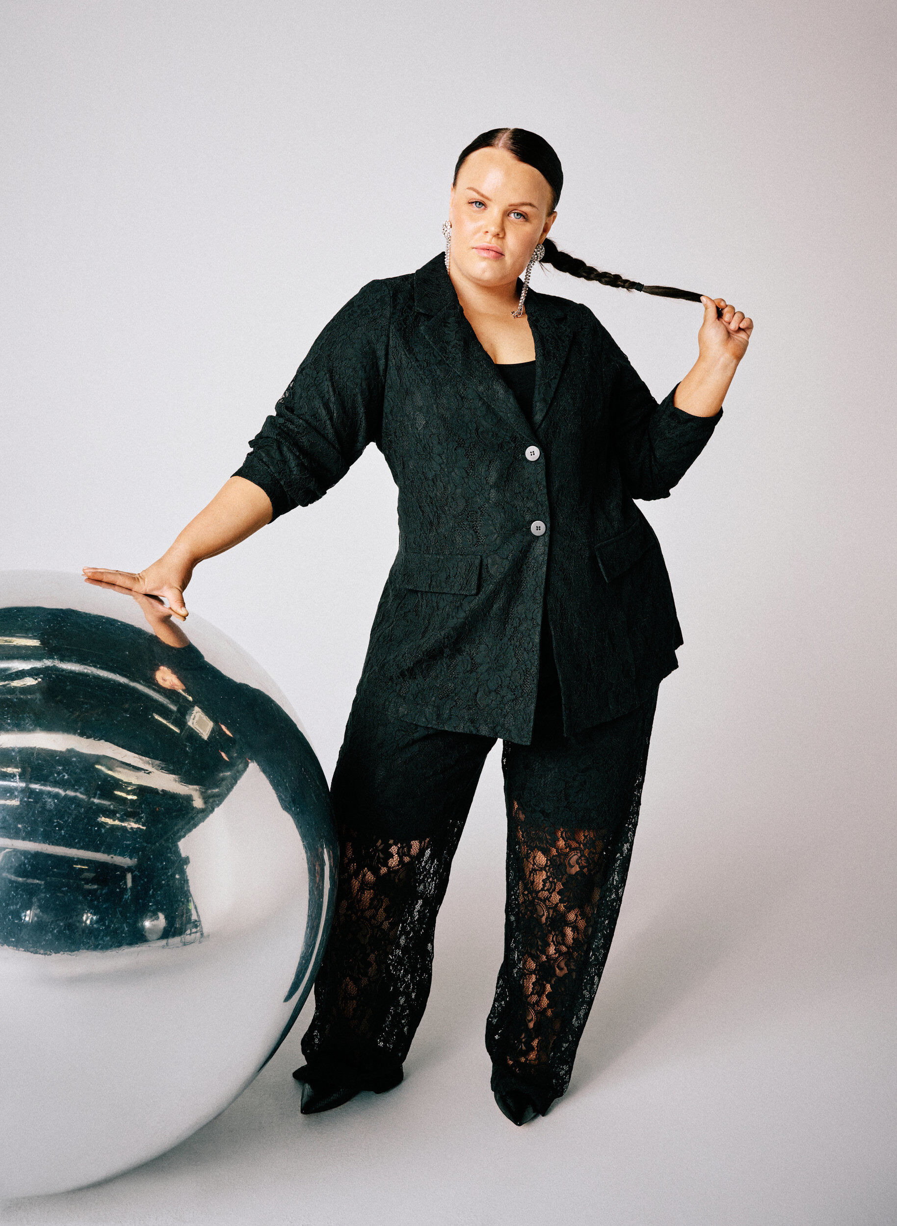 Zizzi Koronkowy blezer zapinany na guziki, Czarne, Image image number 0