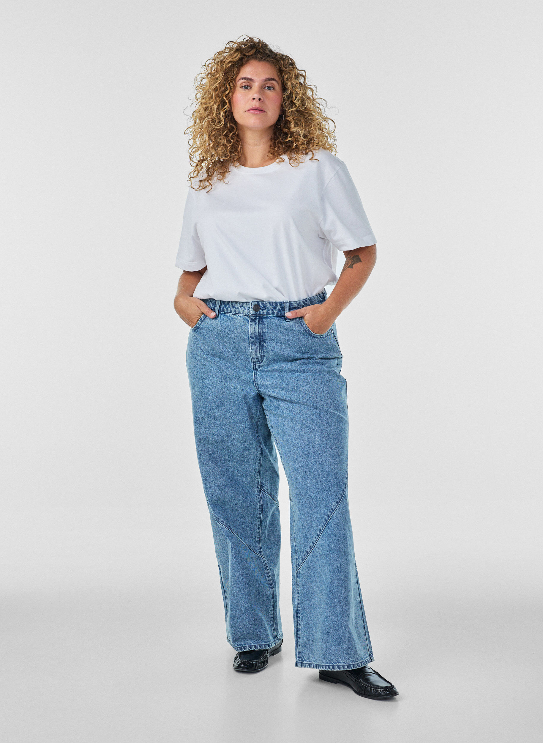 ZizziJeansy o szerokim kroju z detalami na szwie, Niebieskie, Model image number 0