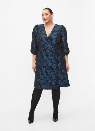 Zakardowa kopertowa sukienka z rekawem 3/4, Black Blue, Model image number 3