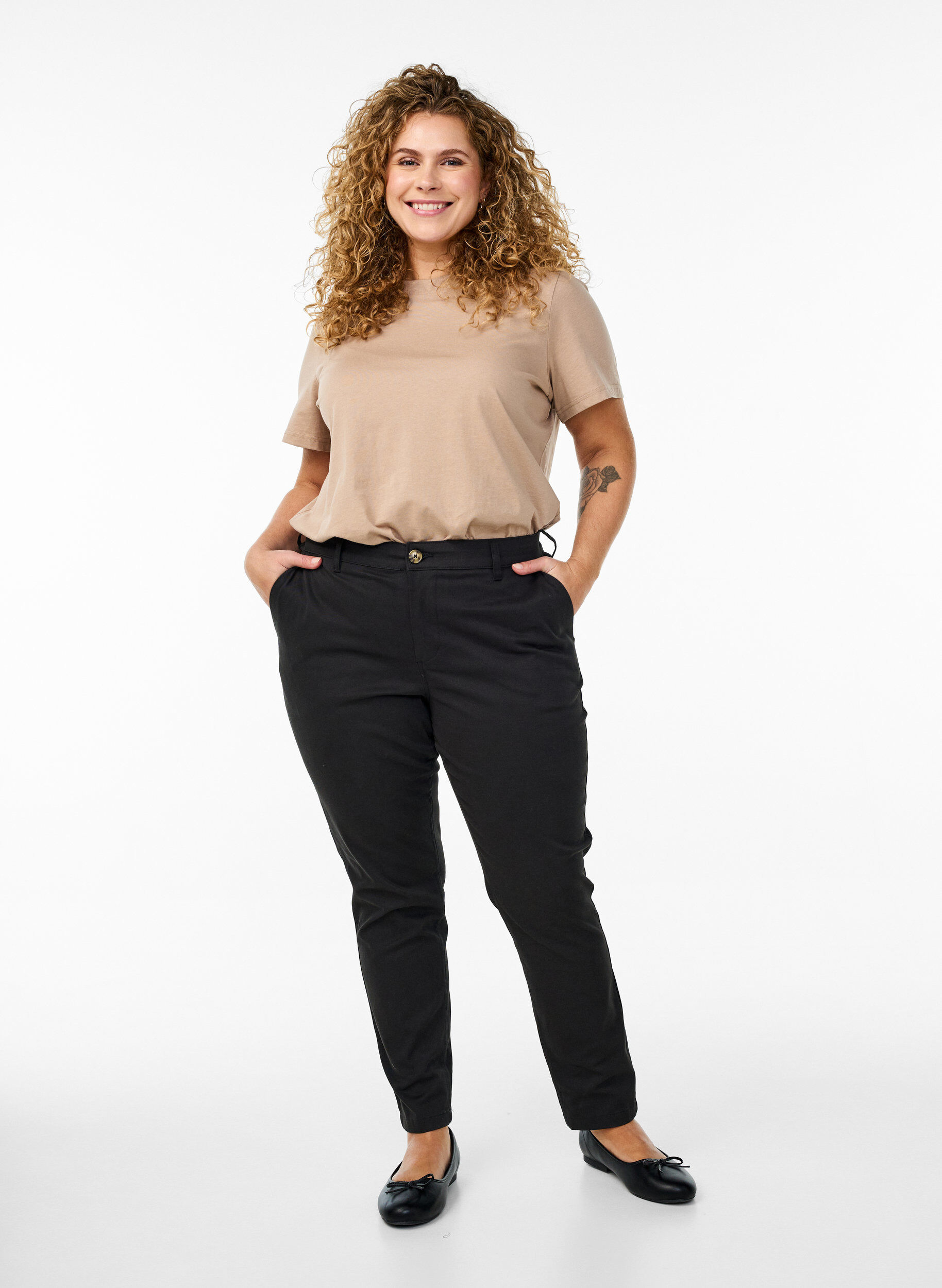 Zizzi Bawelniane chinosy, Czarne, Model image number 0