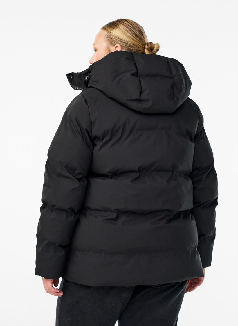 Kr&oacute;tka kurtka puchowa z odpinanym kapturem, Czarne, Model image number 2