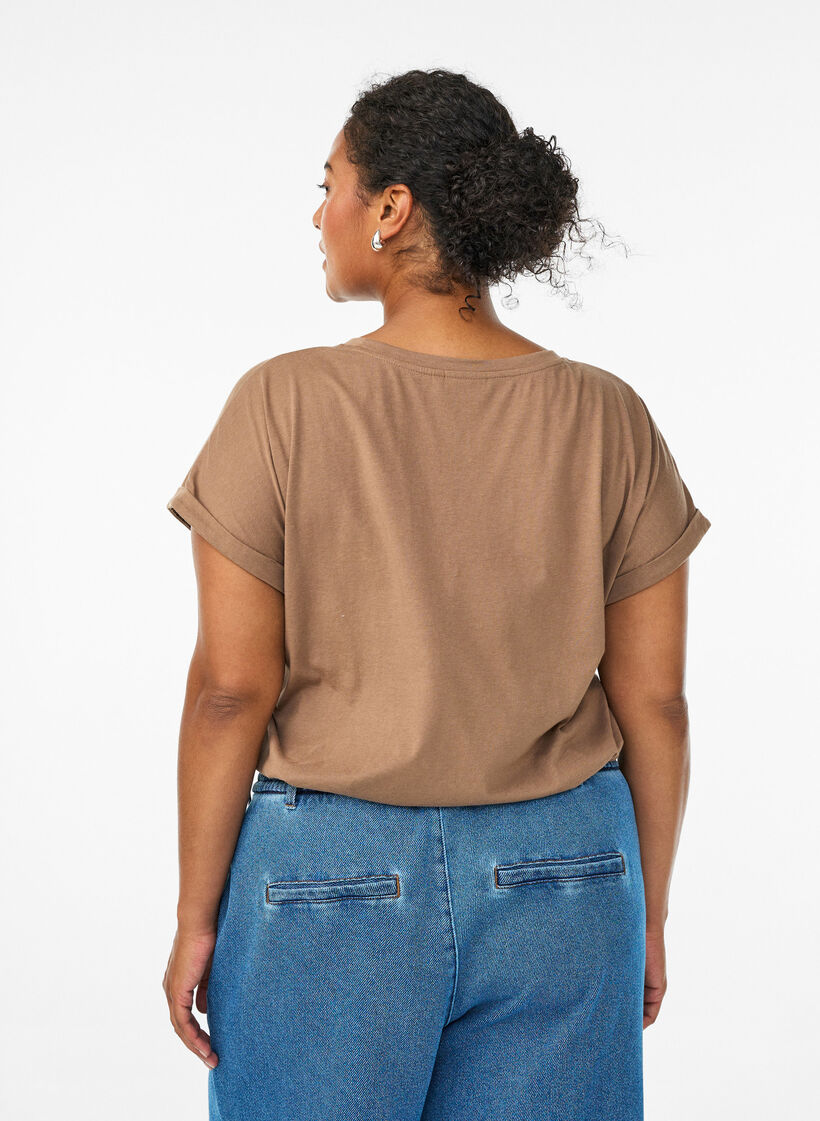 T-shirt z kr&oacute;tkim rekawem w mieszance bawelny, Brązowy, Model image number 2