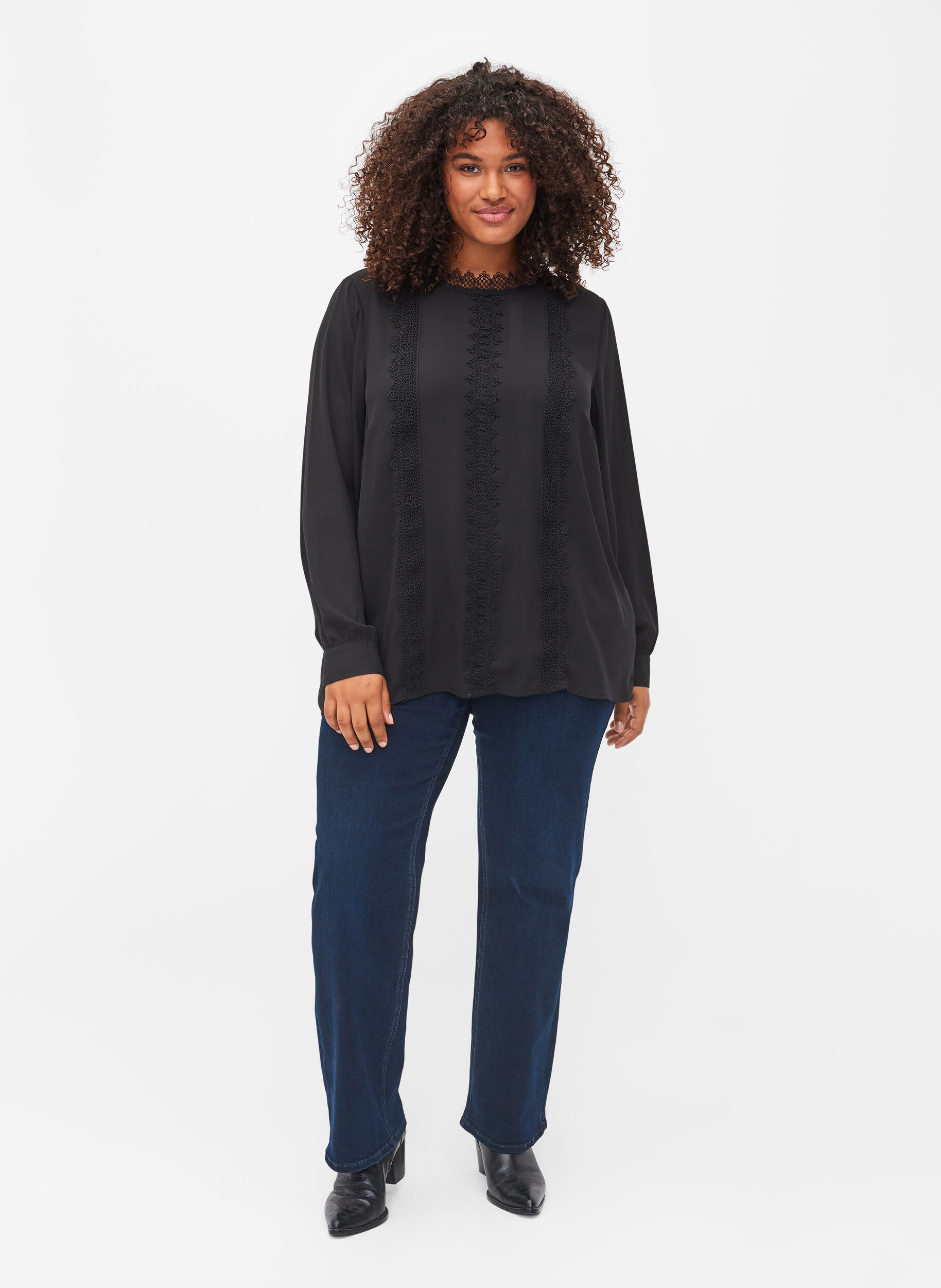 Zizzi Long sleeved top with lace, Black, Model image number 2