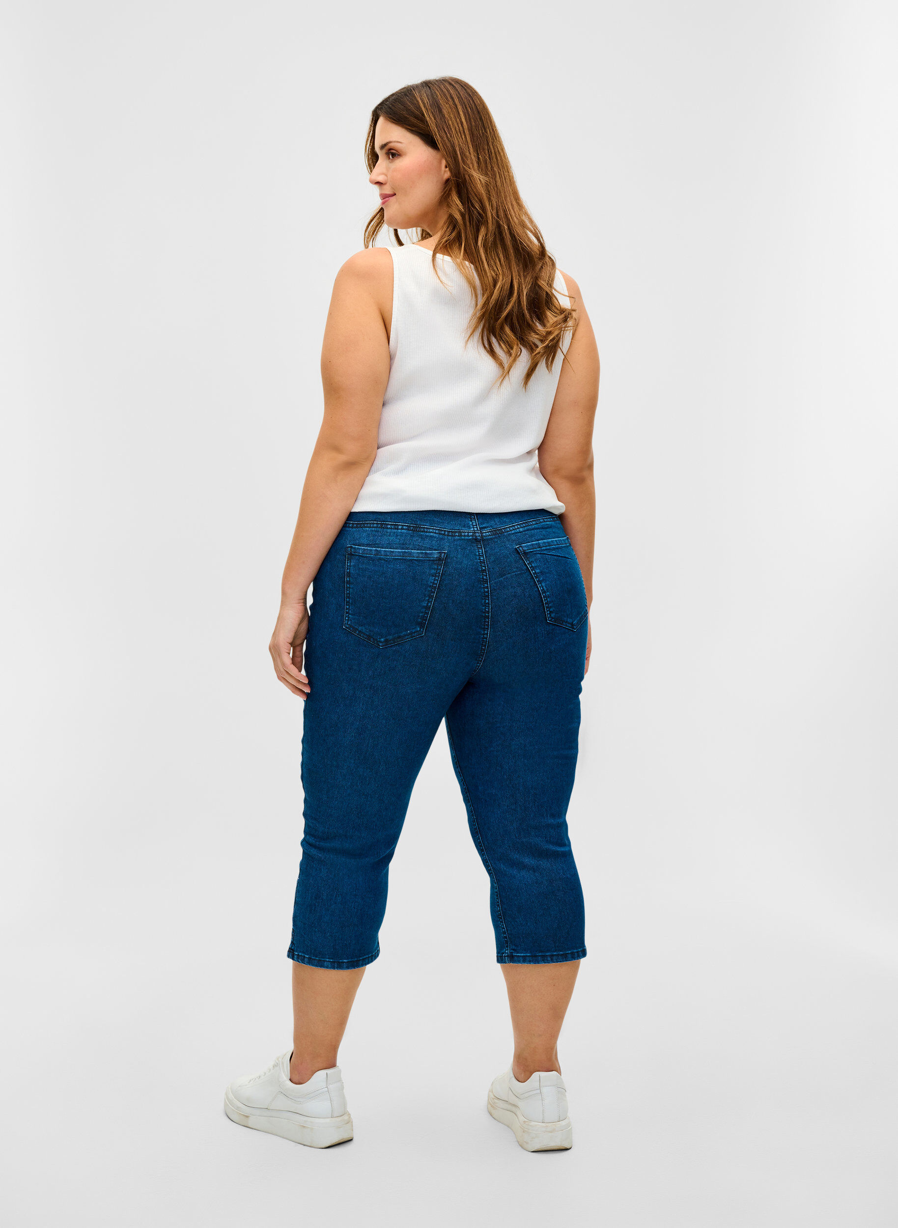Zizzi Cotton blend capris, Dark blue denim, Model image number 0