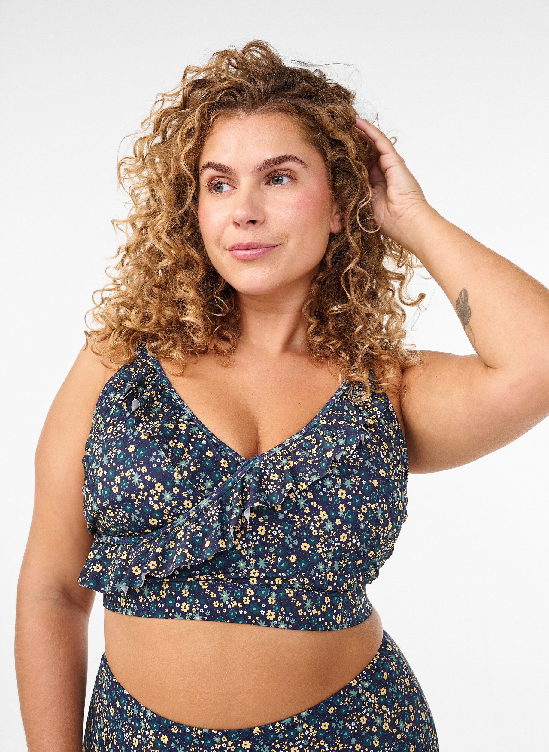 Kwiatowy stanik bikini z falbankami, Niebieskie, Model