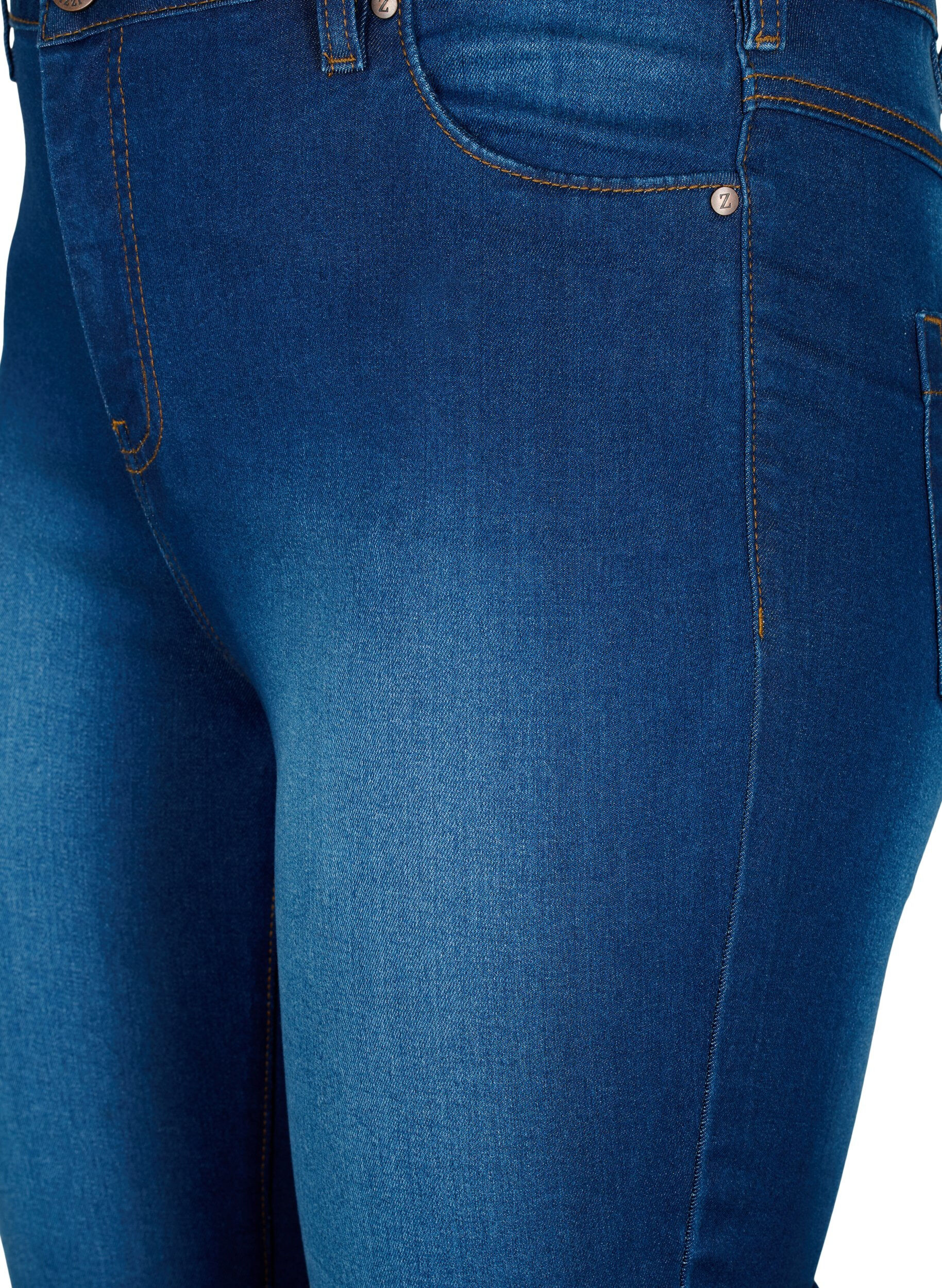 Zizzi Amy capri jeans z wysokim stanem i bardzo dopasowanym krojem, Niebieskie, Packshot image number 2