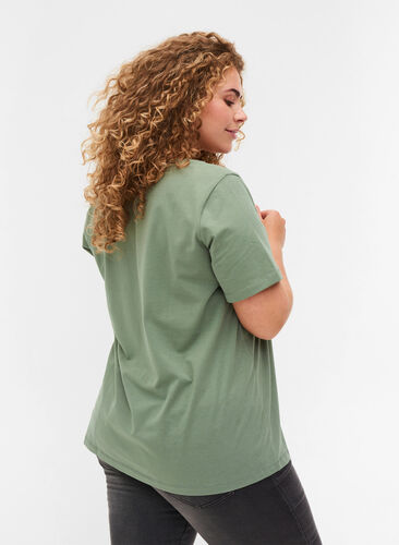 Koszulka typu basic z dekoltem w serek, Agave Green, Model image number 1