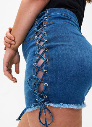 Szorty jeansowe ze sznurowaniem, Blue Denim, Model image number 3