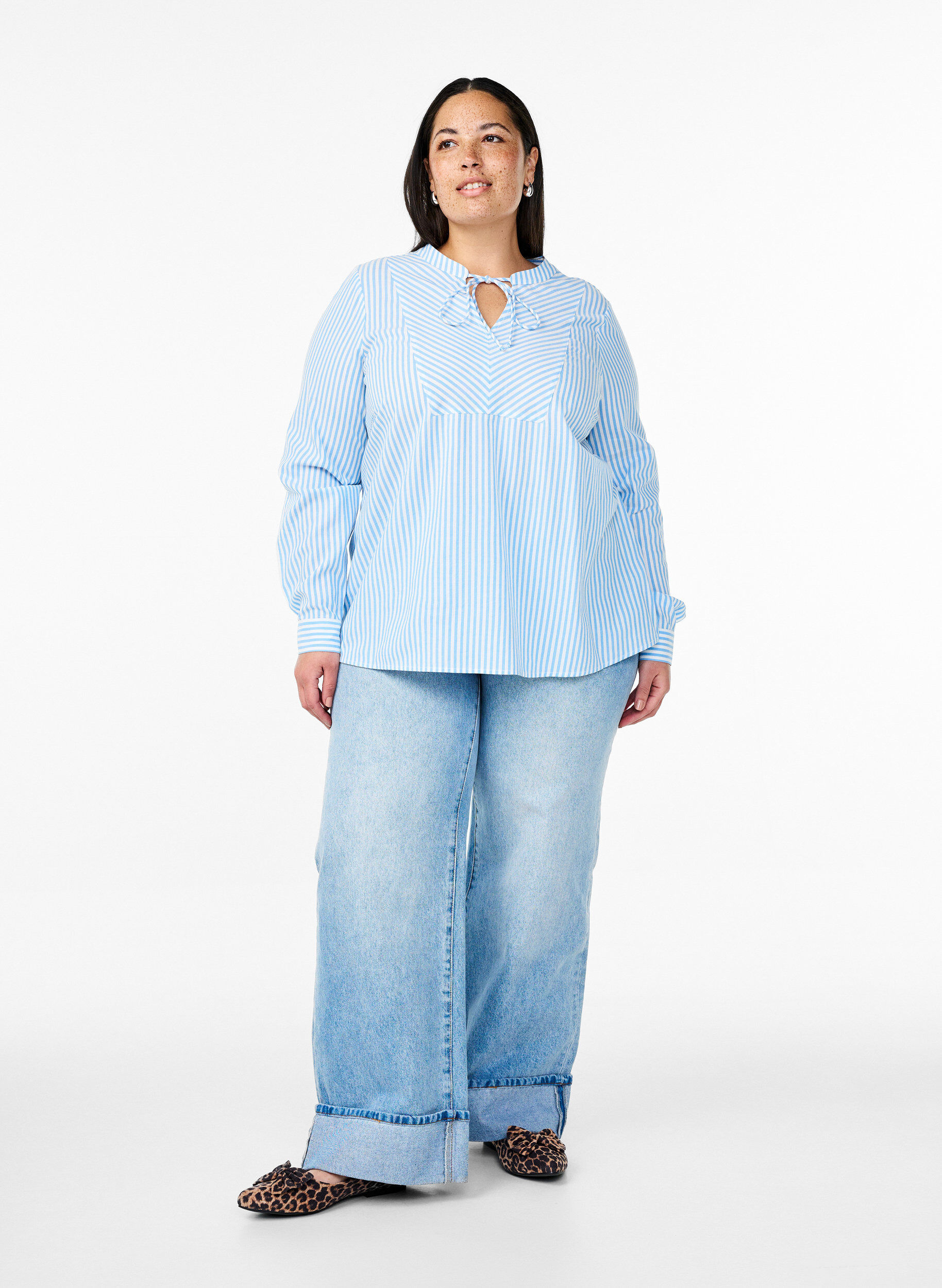 Zizzi Bluzka w paski z wiazanym detalem, Niebieskie, Model image number 1