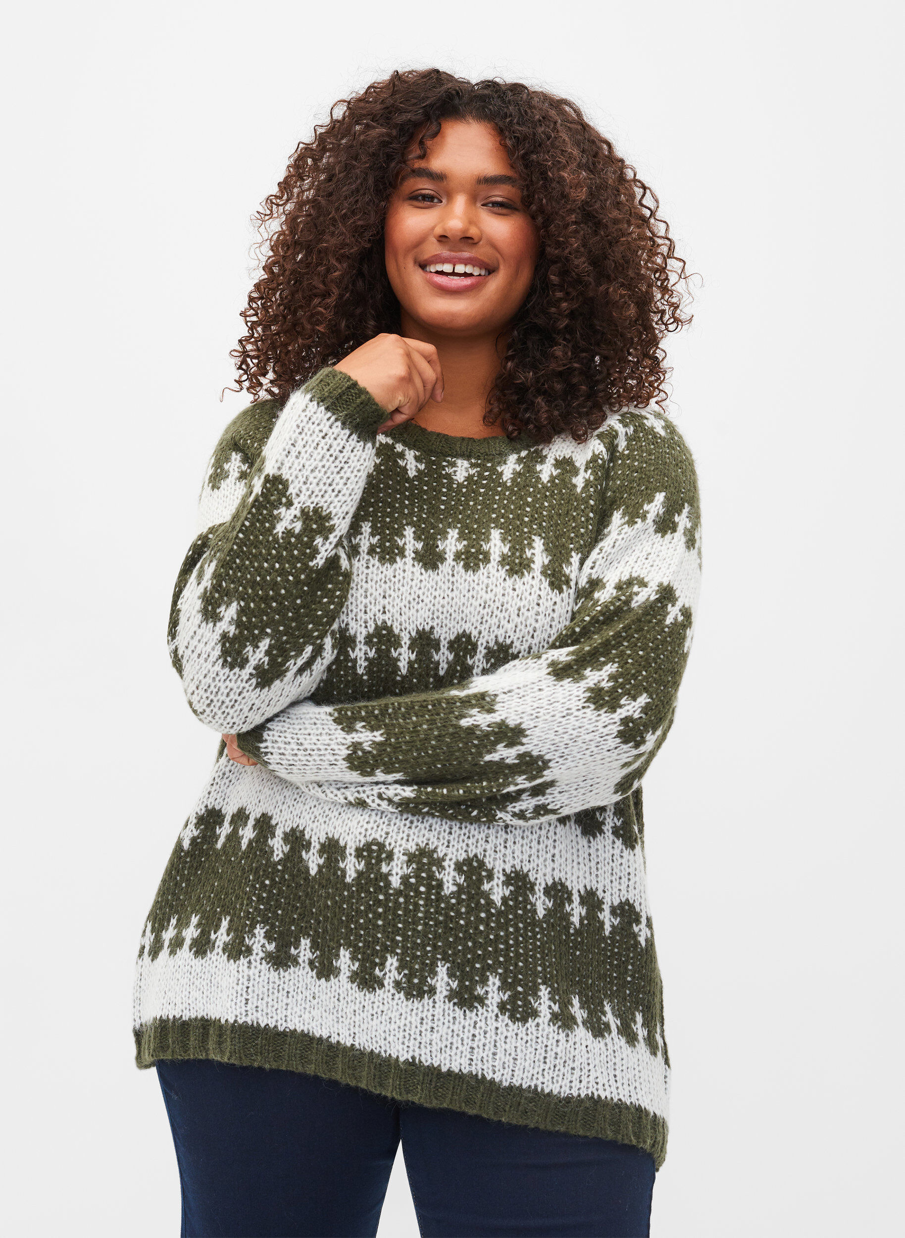 Zizzi Patterned knitted jumper, Forest Night Comb, Model image number 0