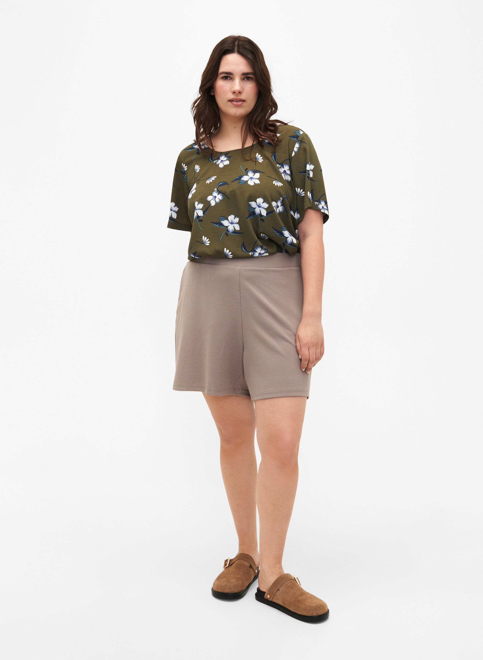 Zizzi Flash - Luzne szorty z kieszeniami, Beżowy, Model image number 1