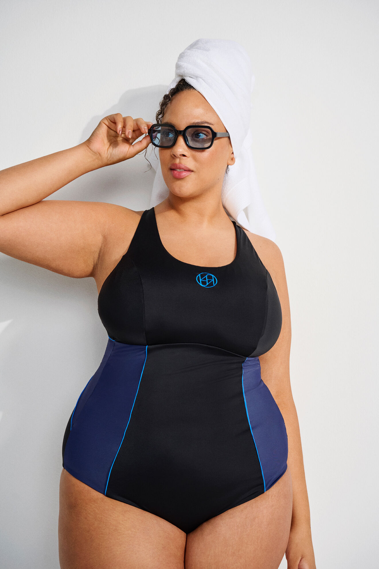 Str&oacute;j kąpielowy sportowy, , Model